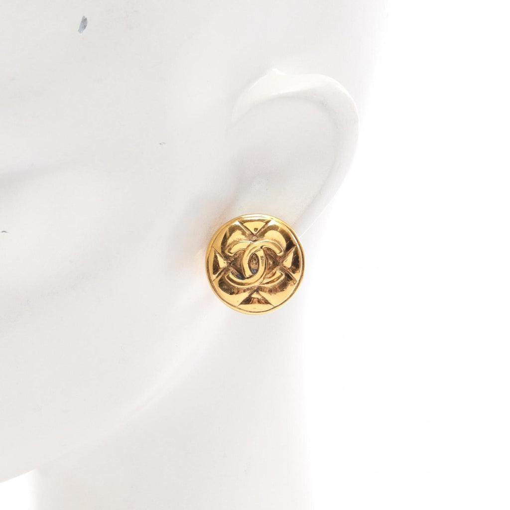 CC Logo Clip-On Earrings Metal Gold-Tone Metal