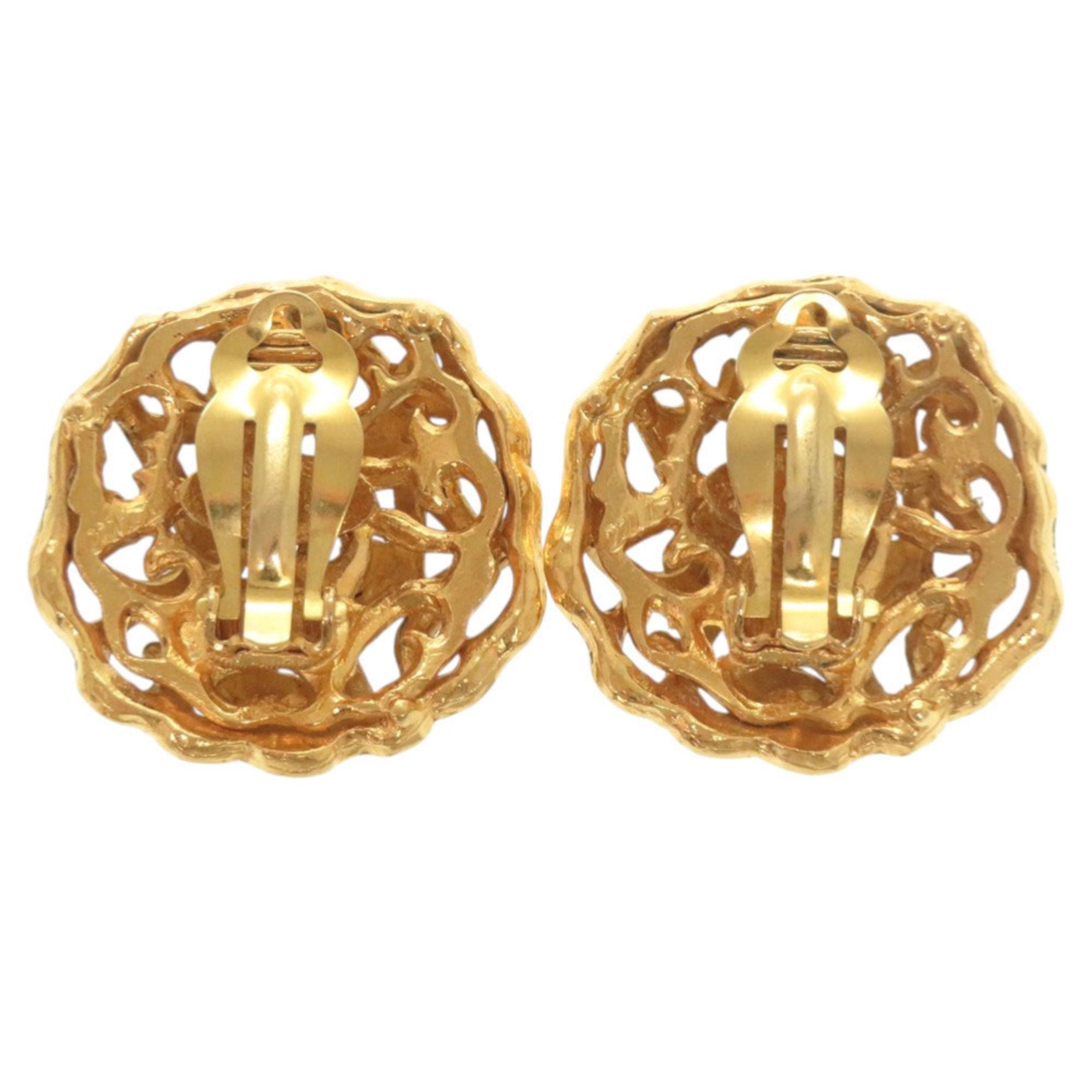 CC Logo Clip-On Earrings Metal Gold-Tone Metal