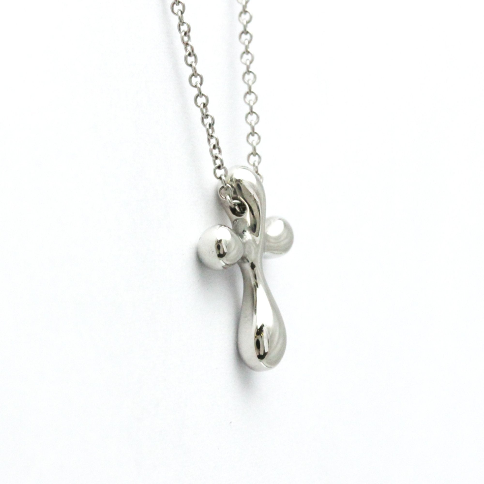 Cross Pendant Necklace Platinum