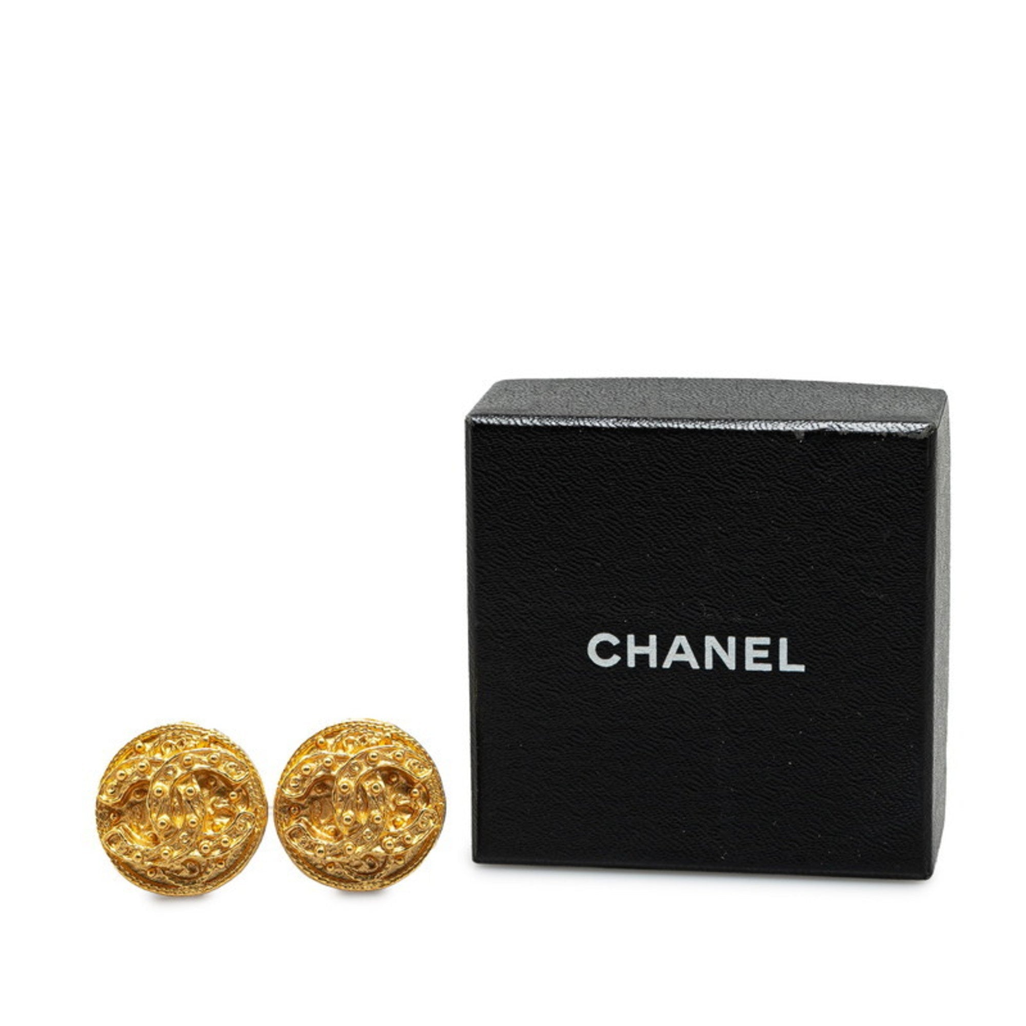 CC Logo Clip-On Earrings Metal Gold-Tone Metal