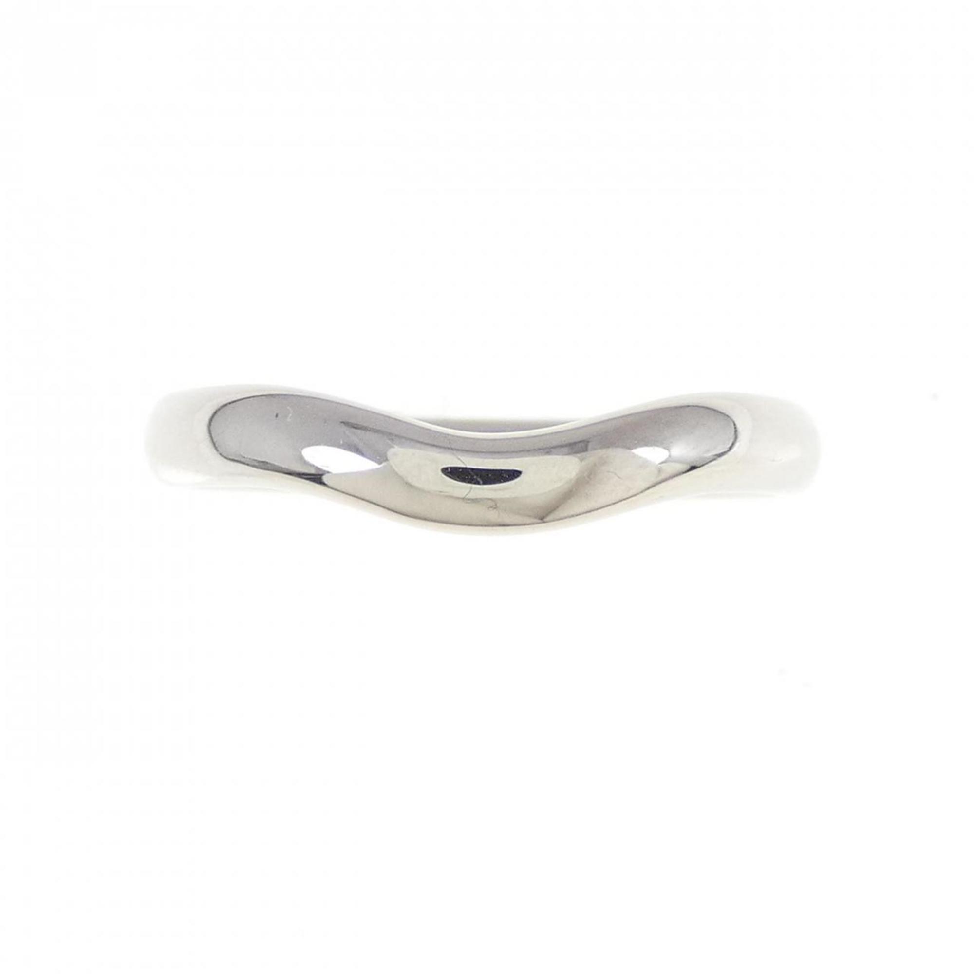 Curved Ring Platinum