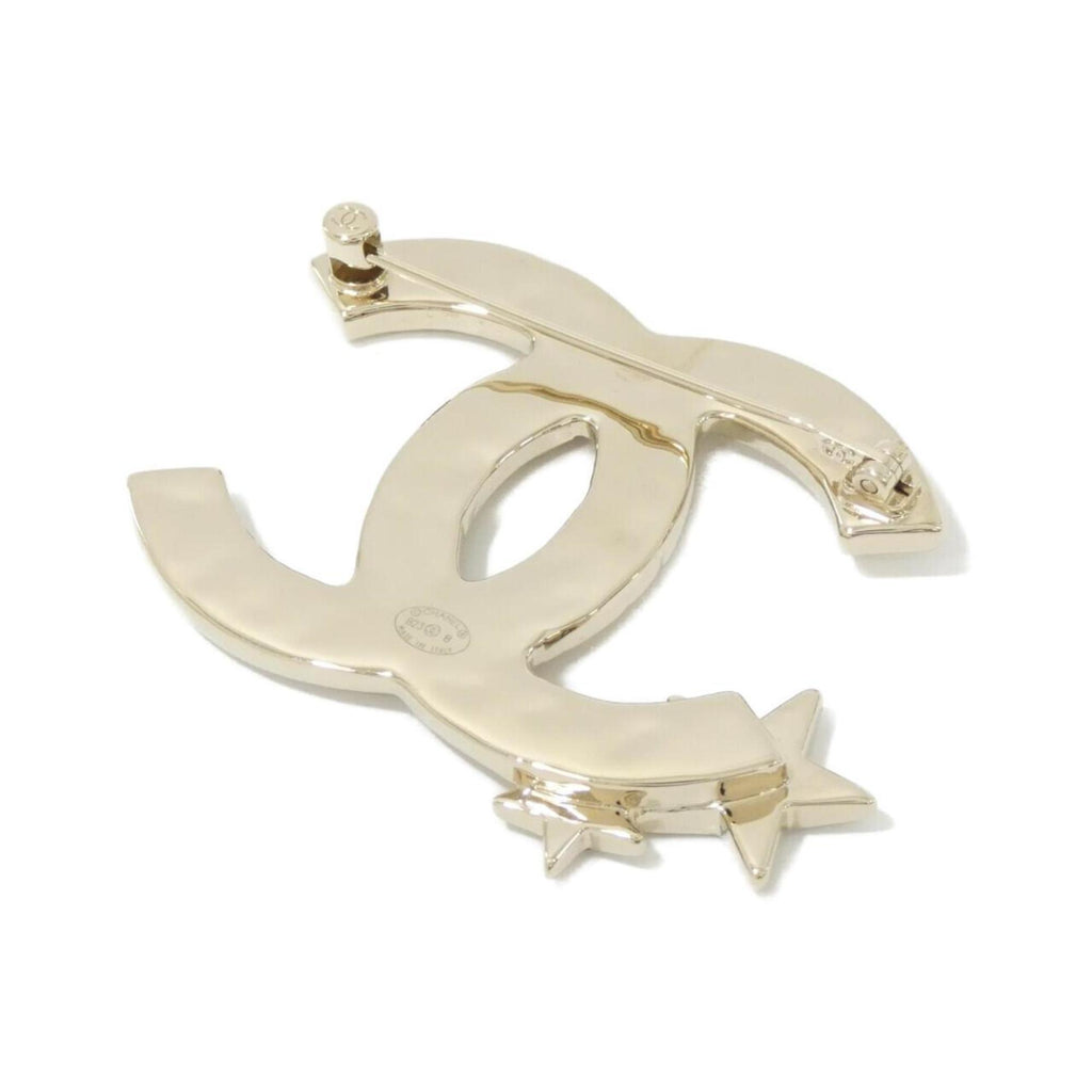 Brooch