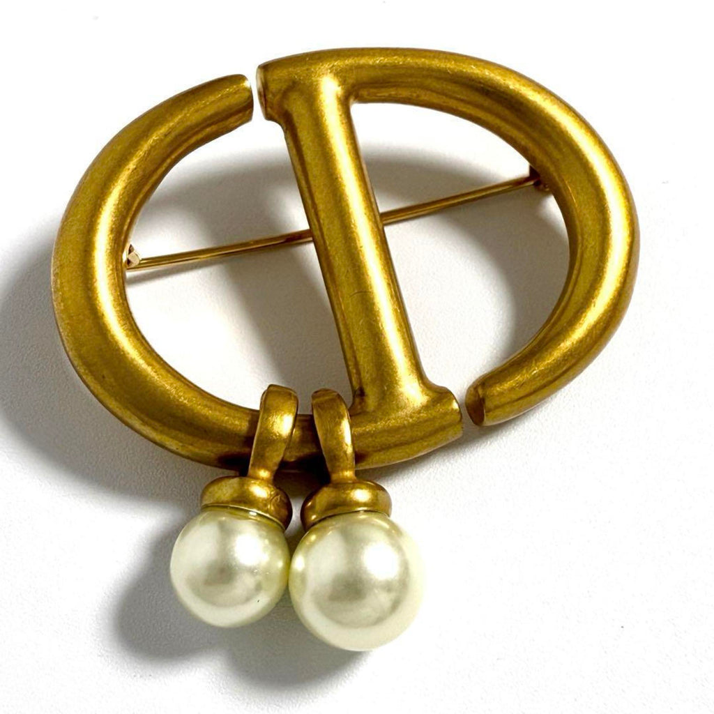 Brooch Metal