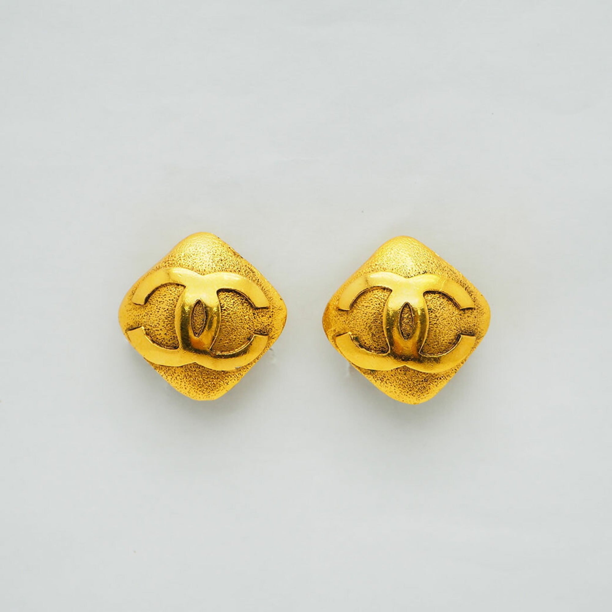 Clip-On Earrings Clip-On Gold-Tone Metal