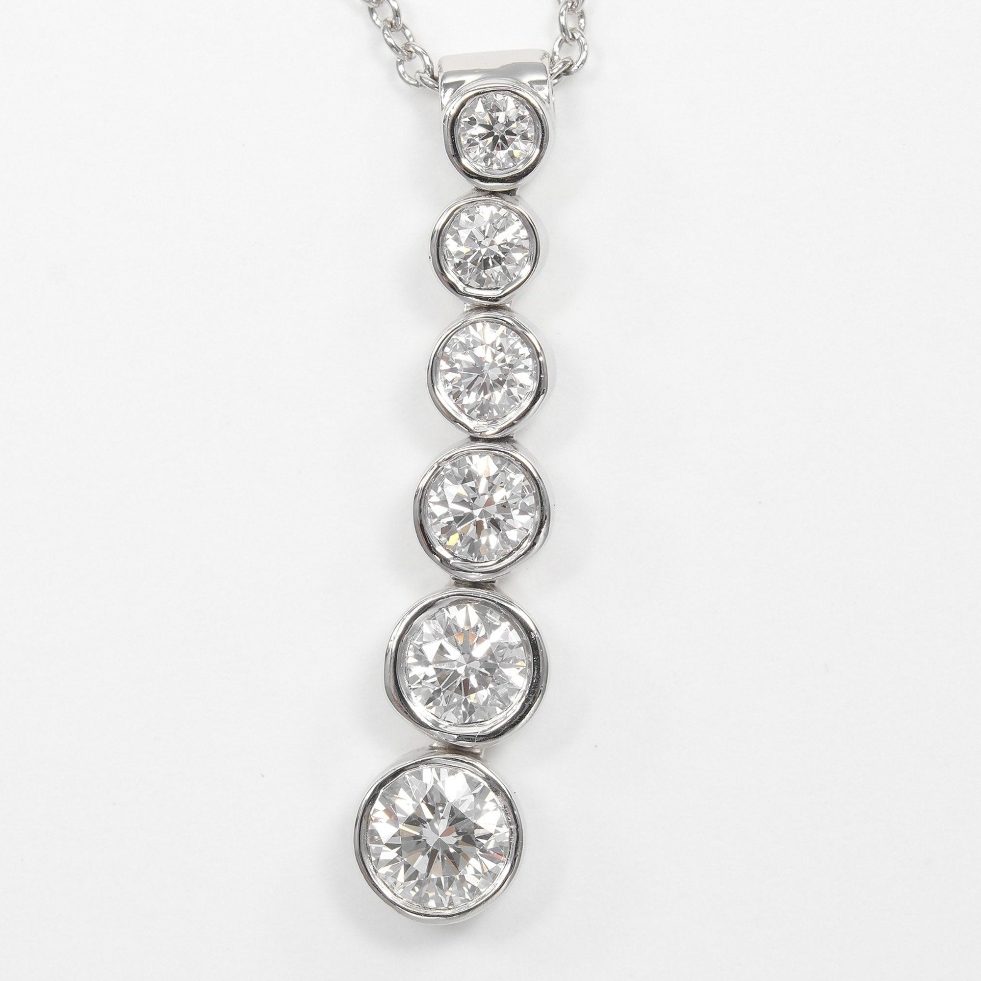 Pendant Necklace Platinum with Diamond