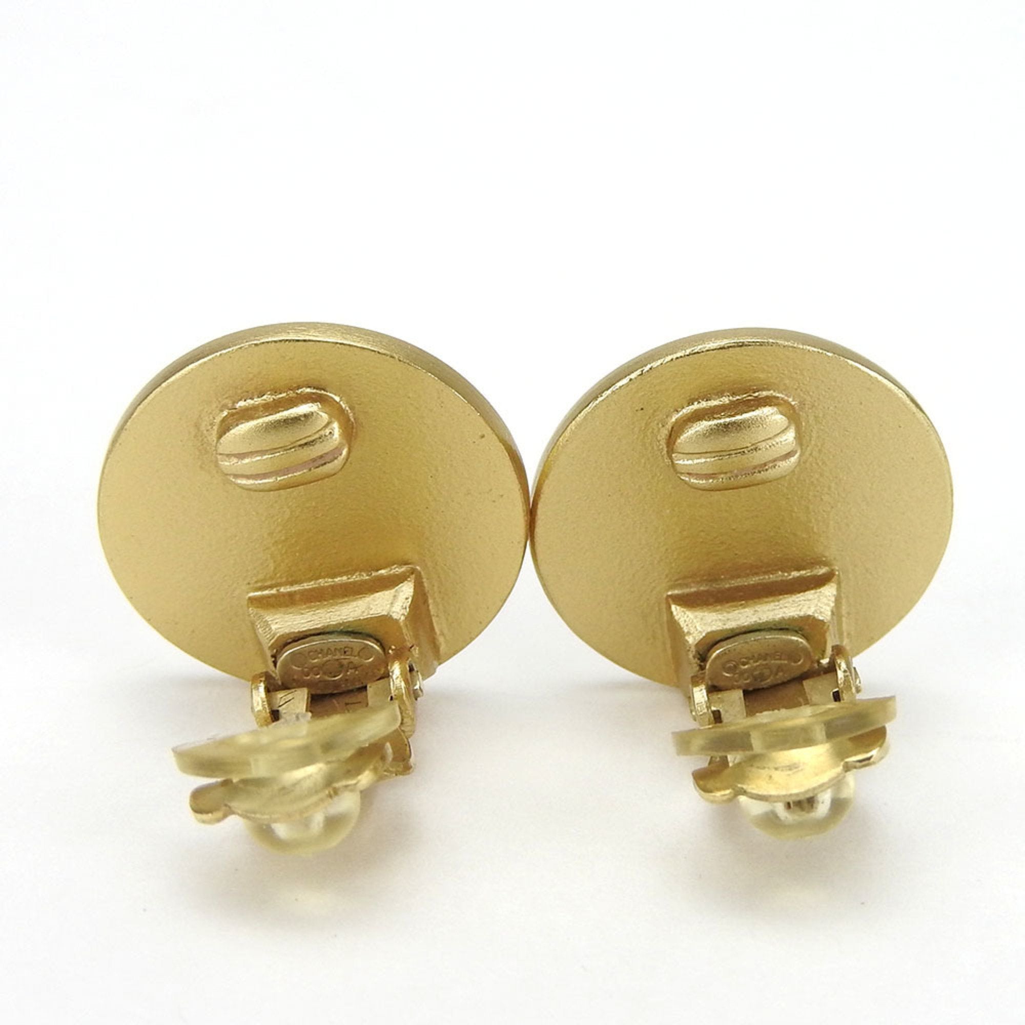 CC Logo Clip-On Earrings Metal Gold-Tone Metal