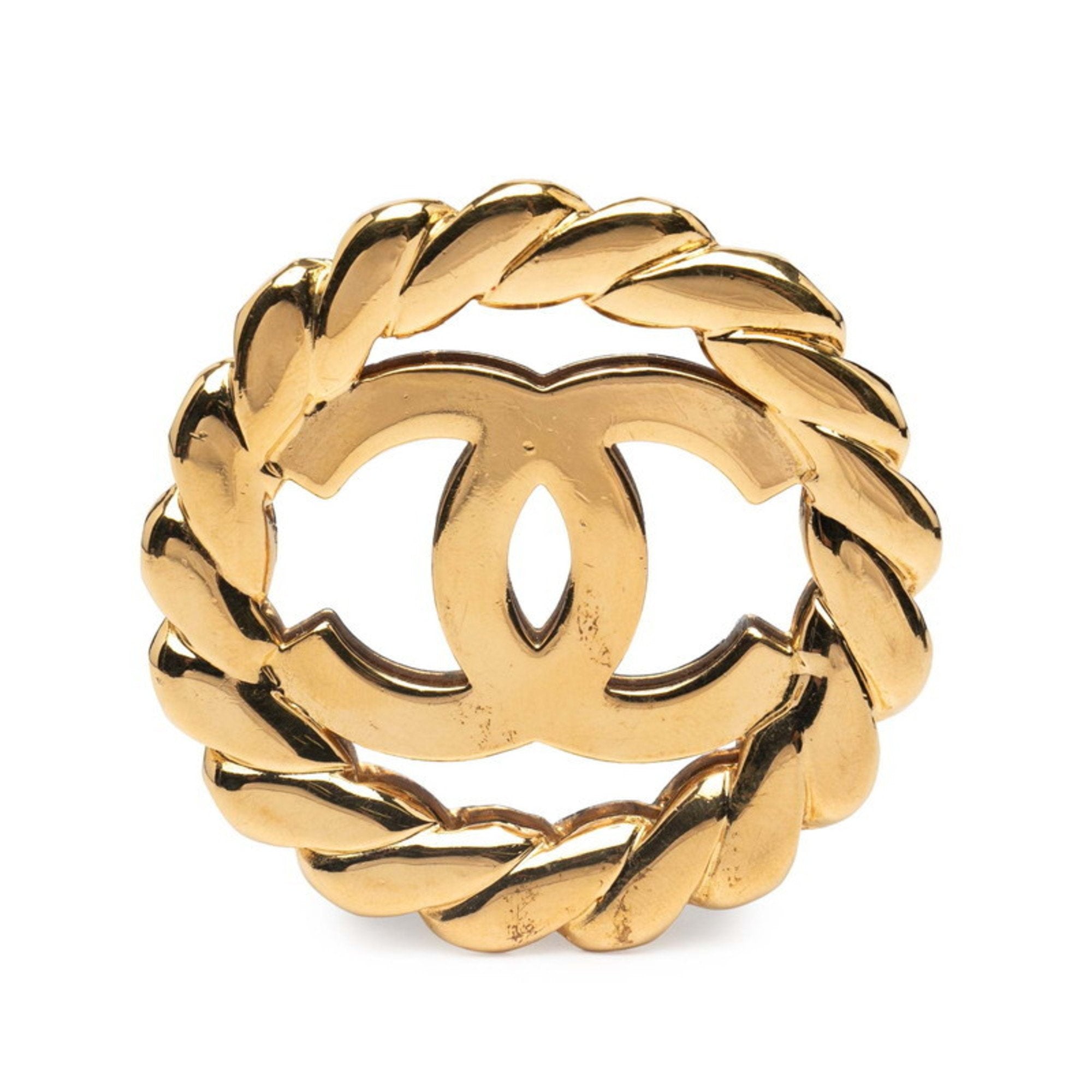 CC Logo Round Brooch Metal