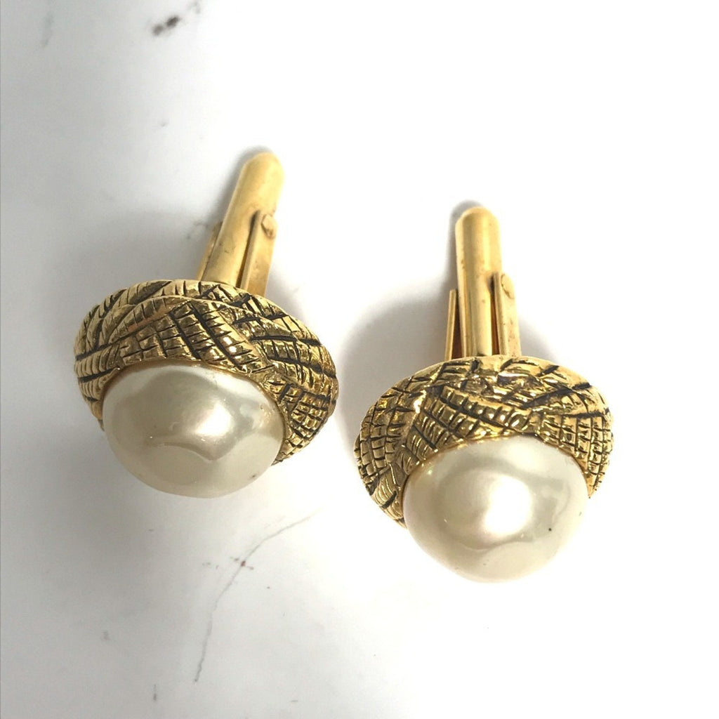 Vintage Cufflinks Metal Gold with Faux Pearl Bracelet