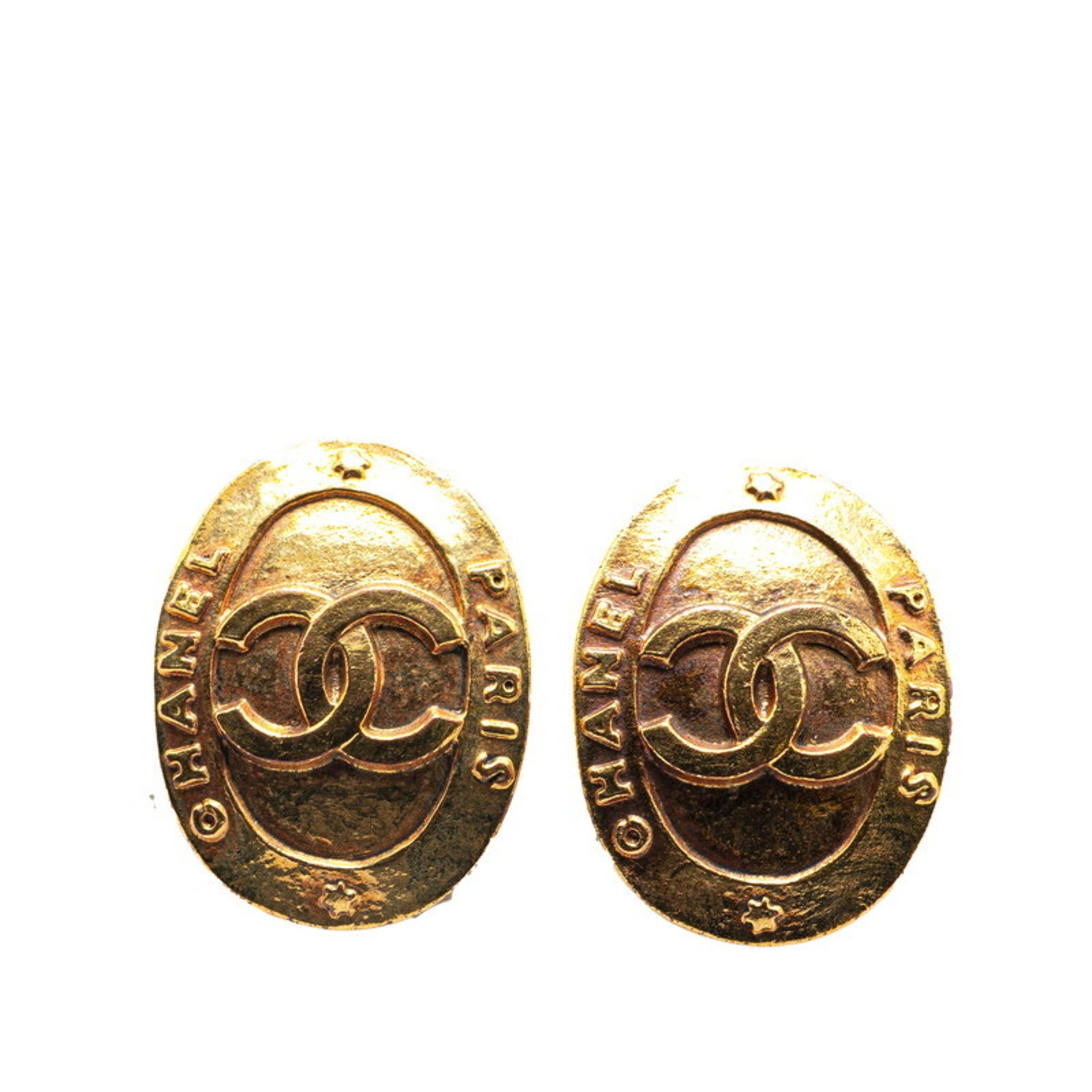CC Logo Oval Clip-On Earrings Metal Gold-Tone Metal