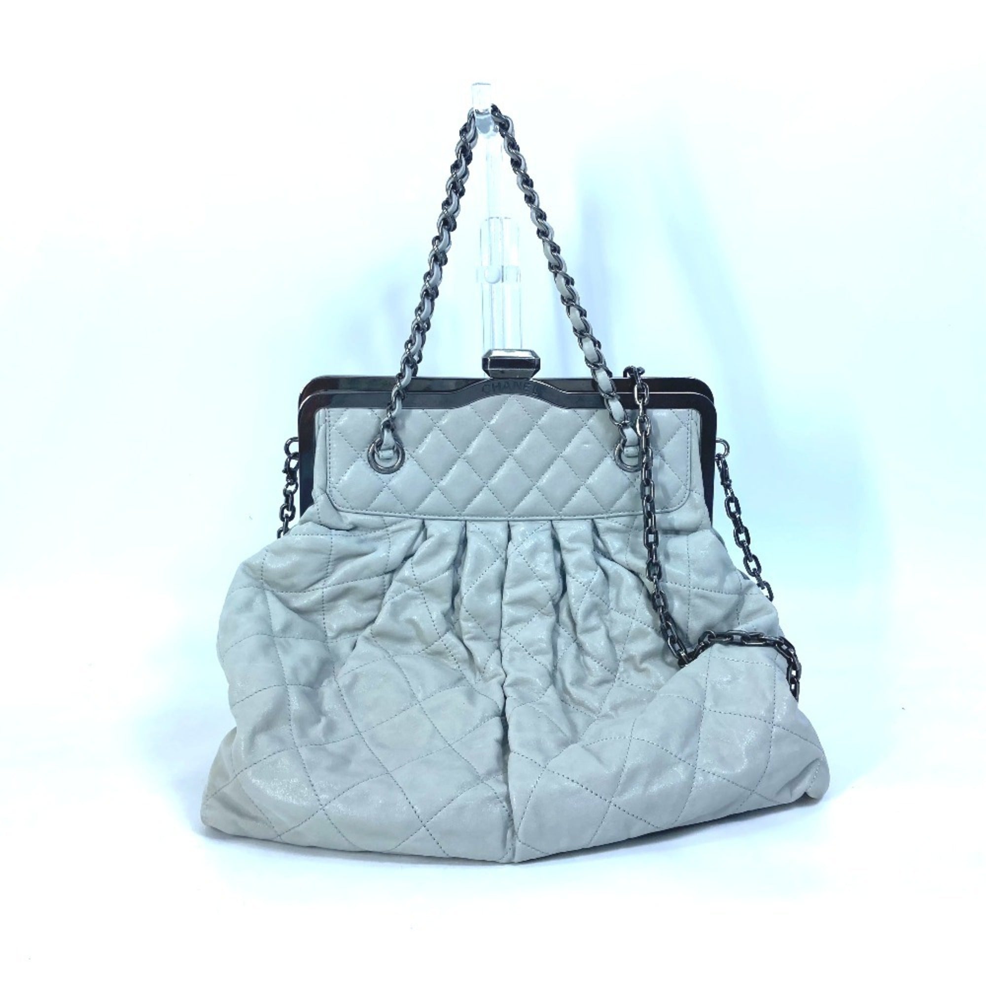 Chic Quilt Frame Shoulder Bag Quilted Iridescent Calfskin Large