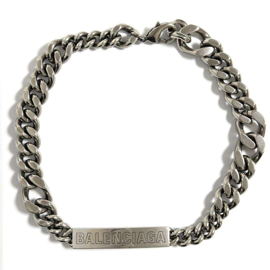 Plate Twist Pendant Necklace Metal