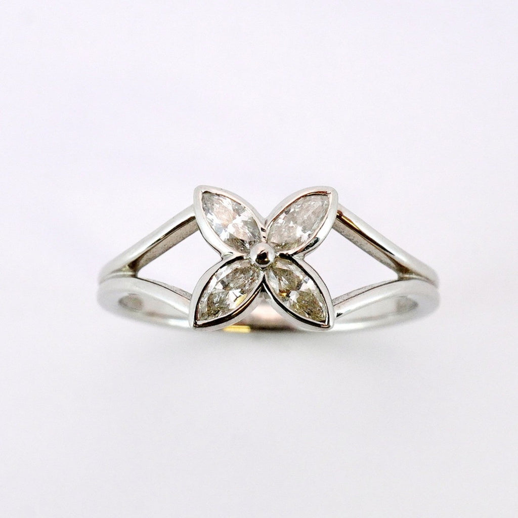Victoria Ring Platinum with Diamond