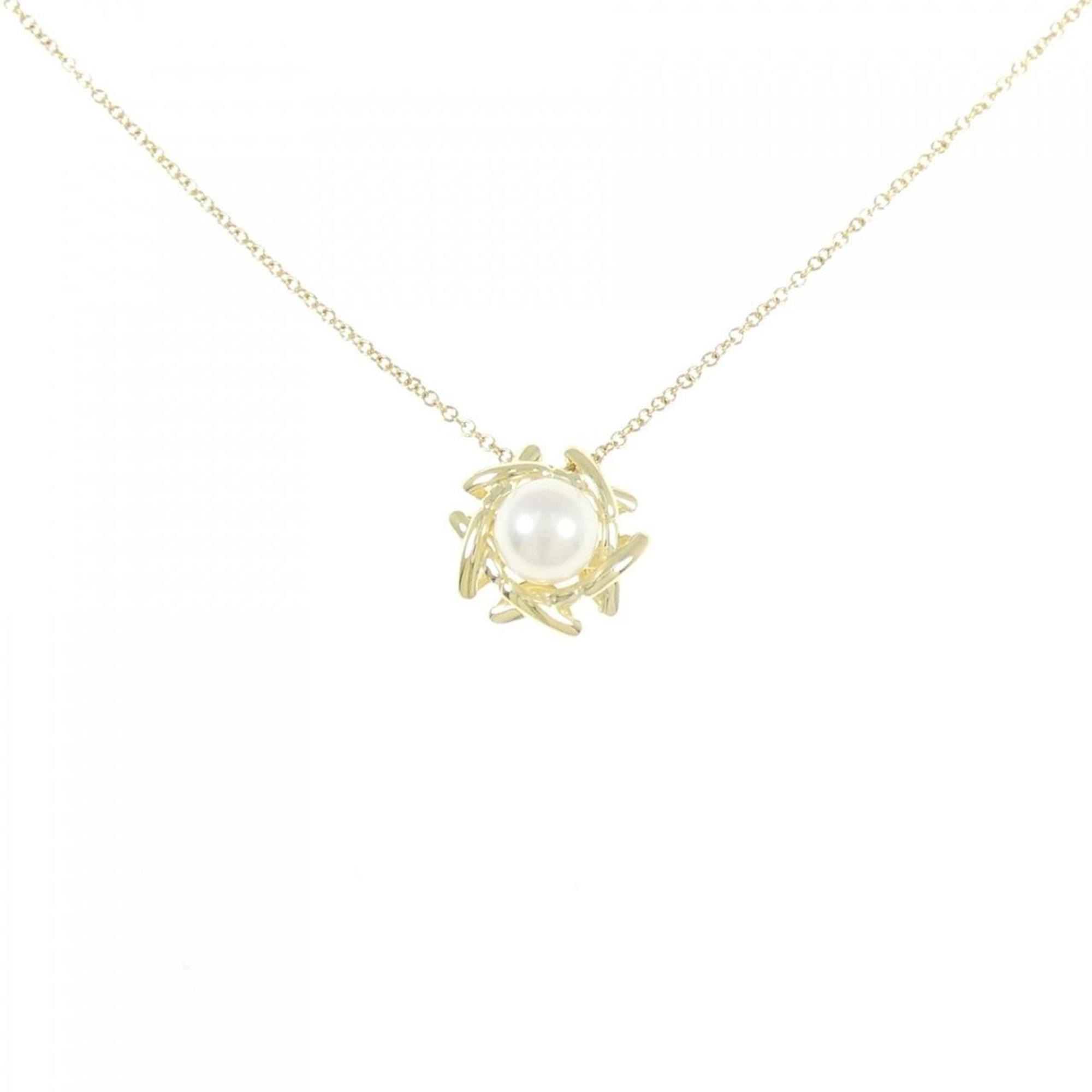 Pendant Necklace 18K Yellow Gold with Akoya Pearl Medium