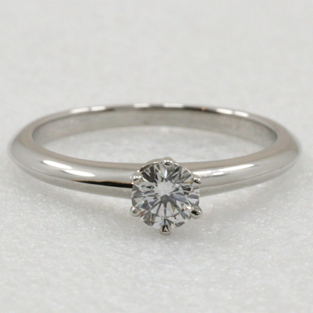Solitaire Ring Platinum with Diamond