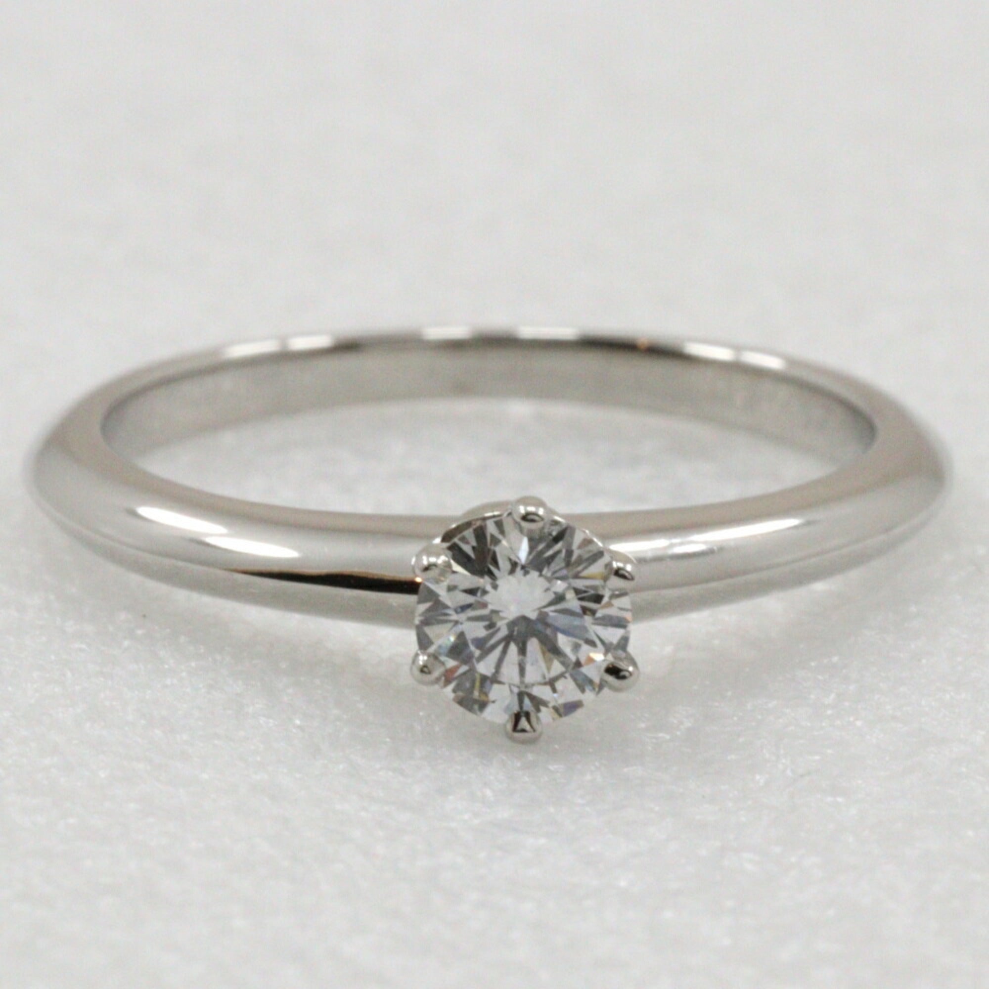 Solitaire Ring Platinum with Diamond