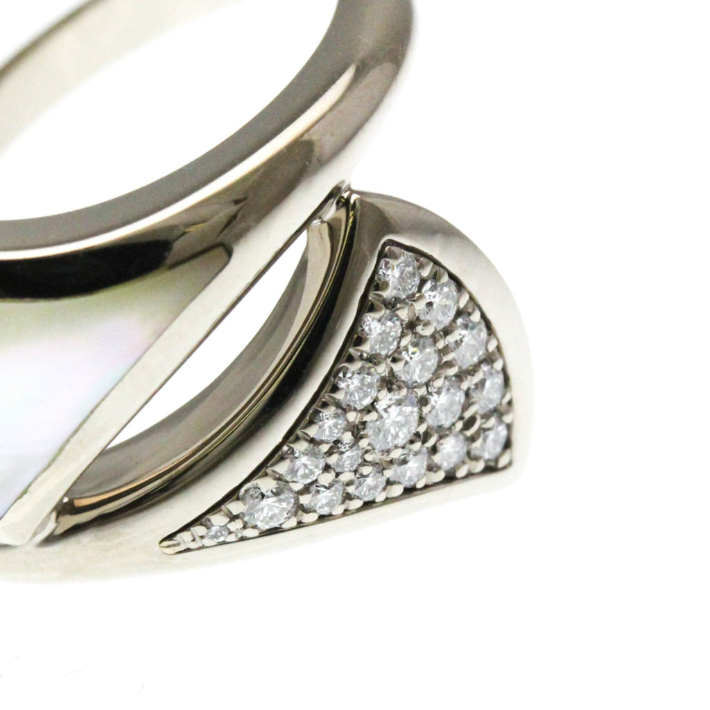 Diva Dream Ring 18K White Gold with Diamond and Mother of Pearl