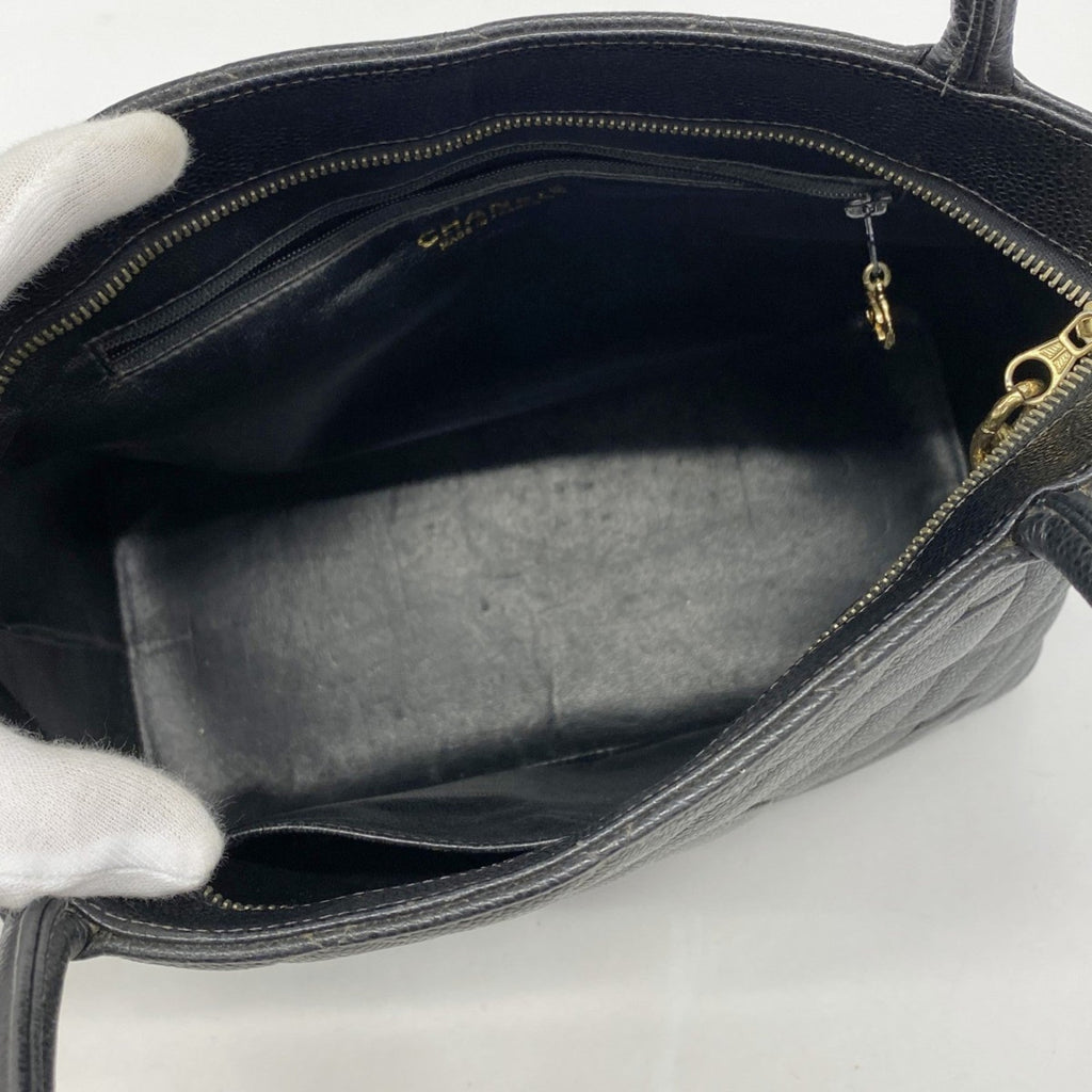 Medallion Tote Quilted Caviar