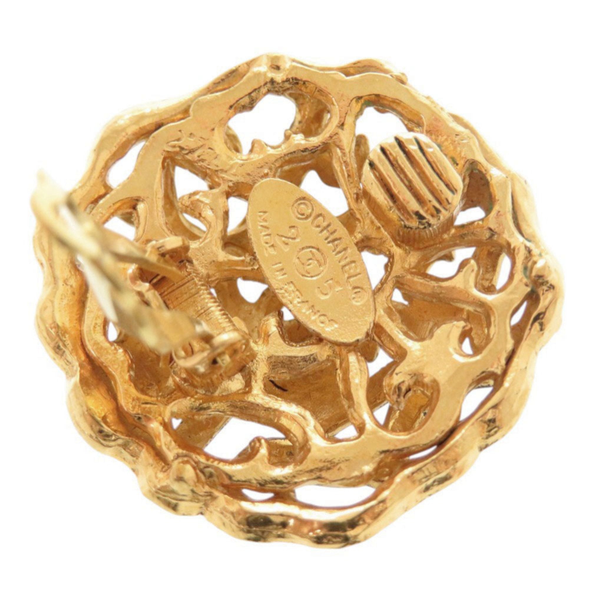 CC Logo Clip-On Earrings Metal Gold-Tone Metal
