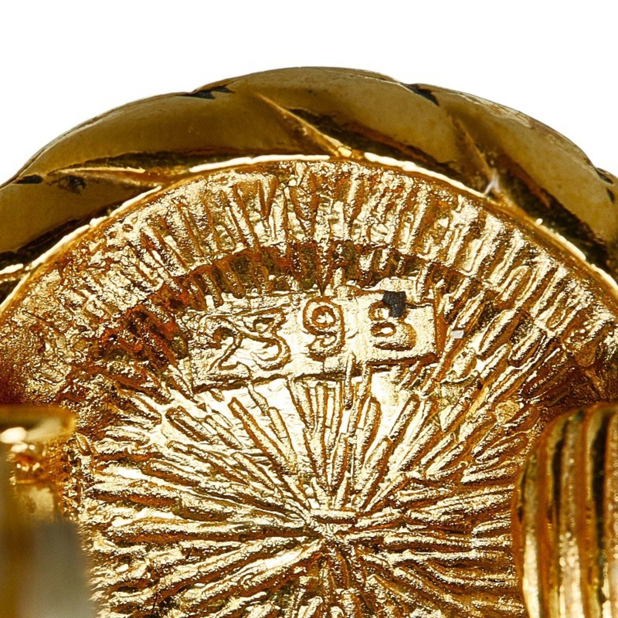 CC Logo Clip-On Earrings Metal Gold-Tone Metal