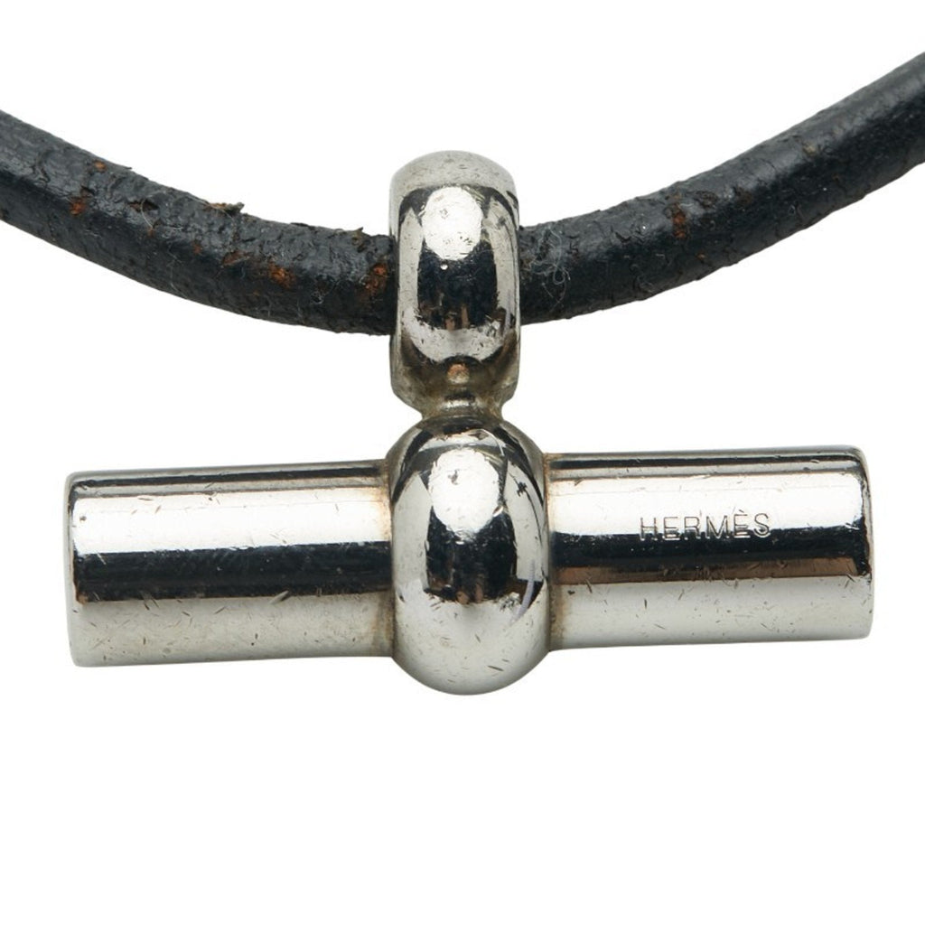 Pendant Necklace Leather and Metal Black
