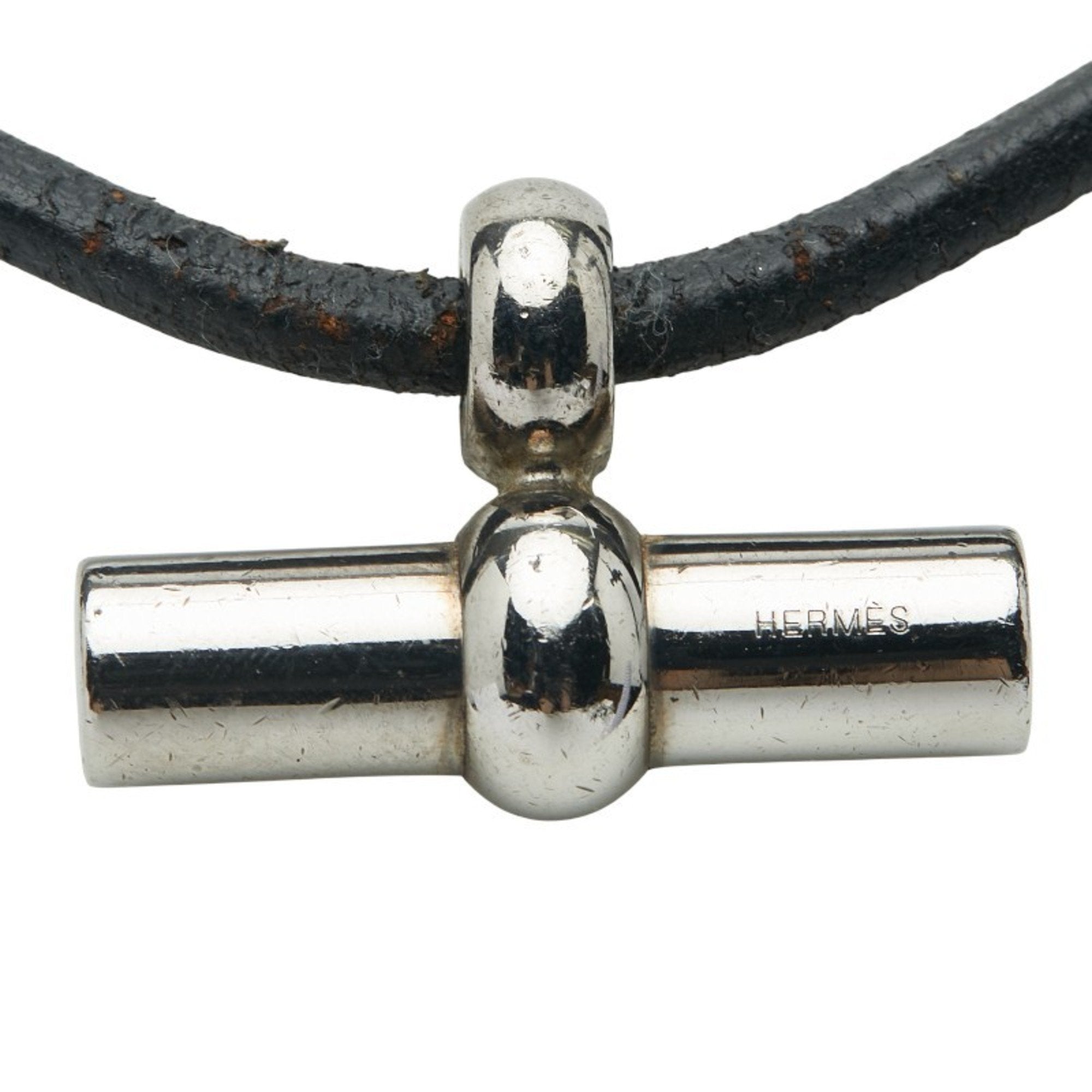 Pendant Necklace Leather and Metal Black