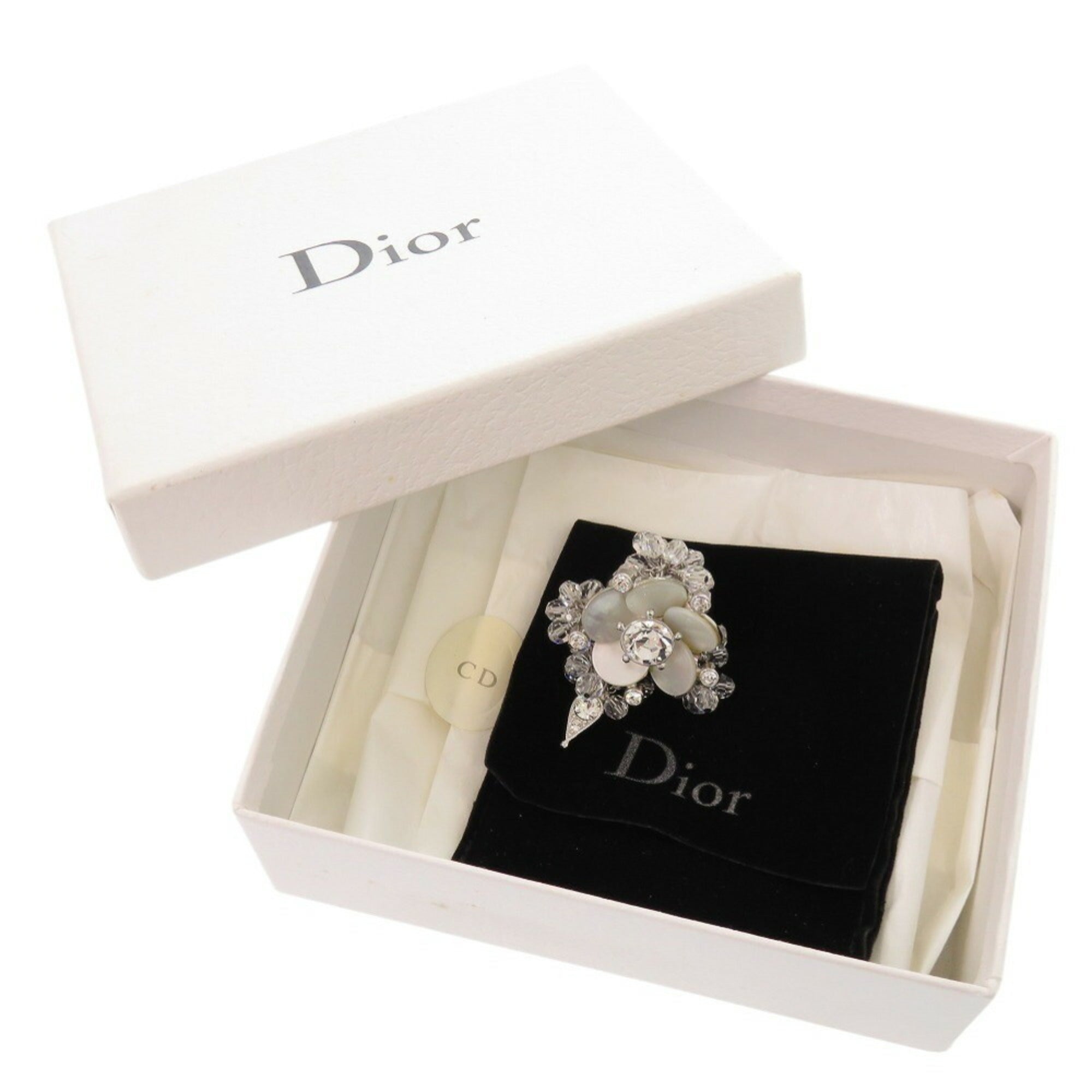 Flower Motif Ring Metal With Crystal Silver White