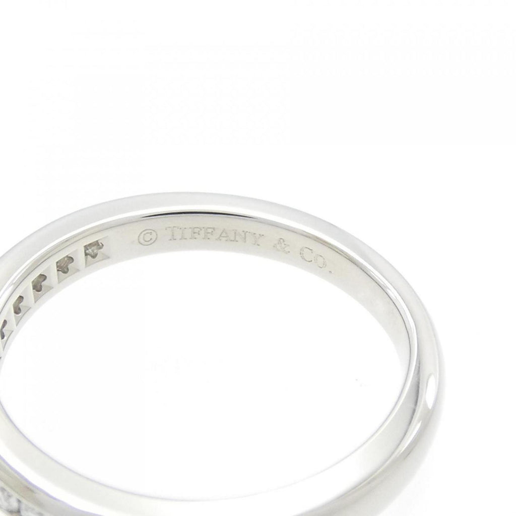 Half Circle Channel Setting Ring Platinum with Diamond