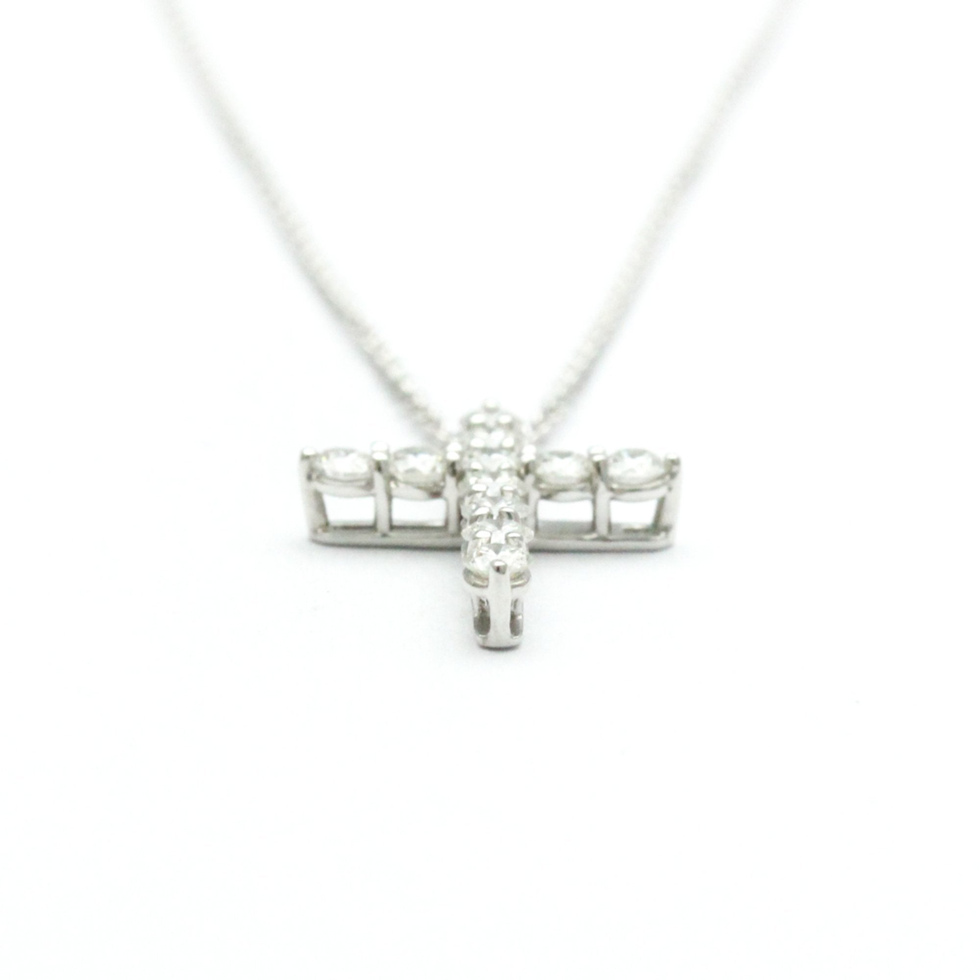 Small Pendant Necklace Platinum with Diamond