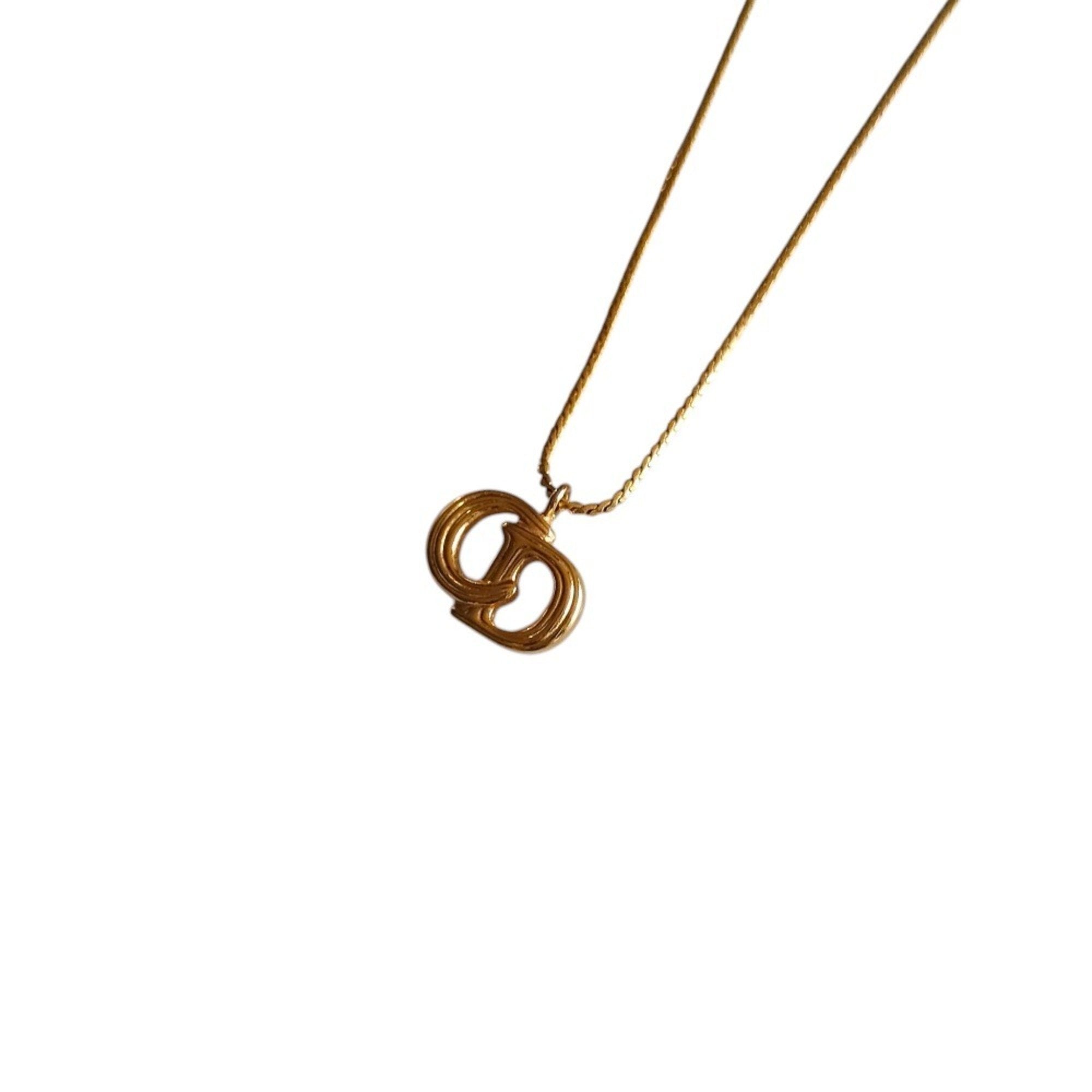 Pendant Necklace Gold