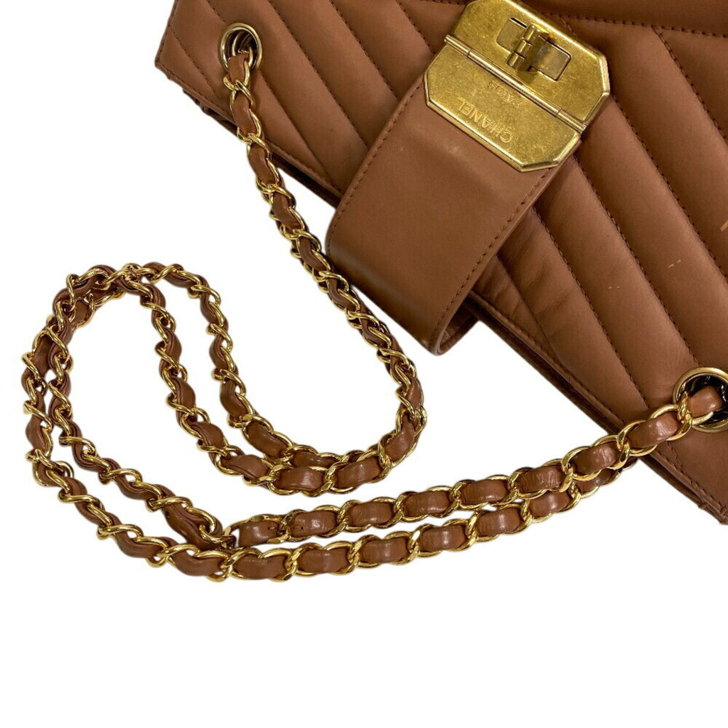 Gabrielle Tote Chevron Leather Medium