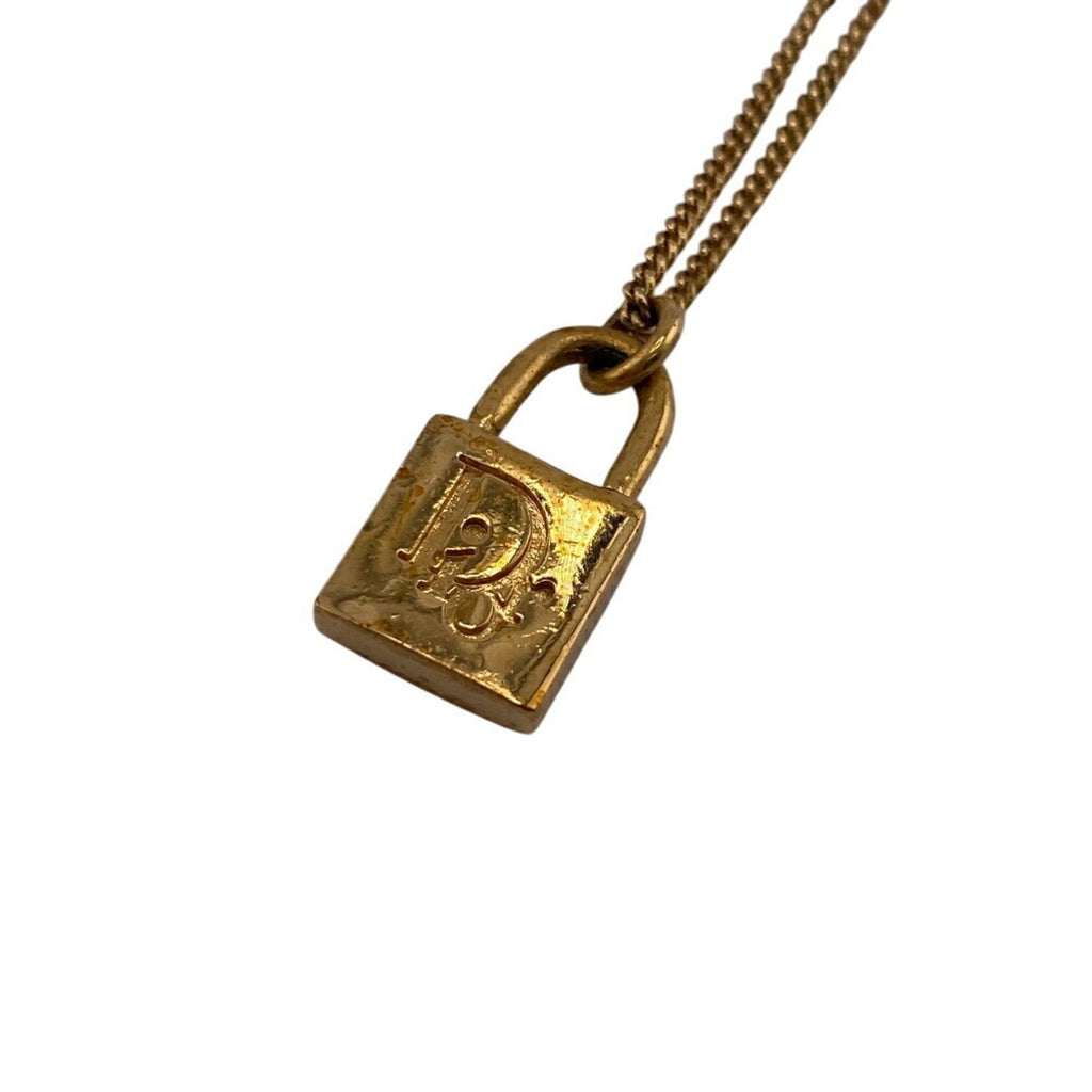 Cadena Padlock Necklace Gold