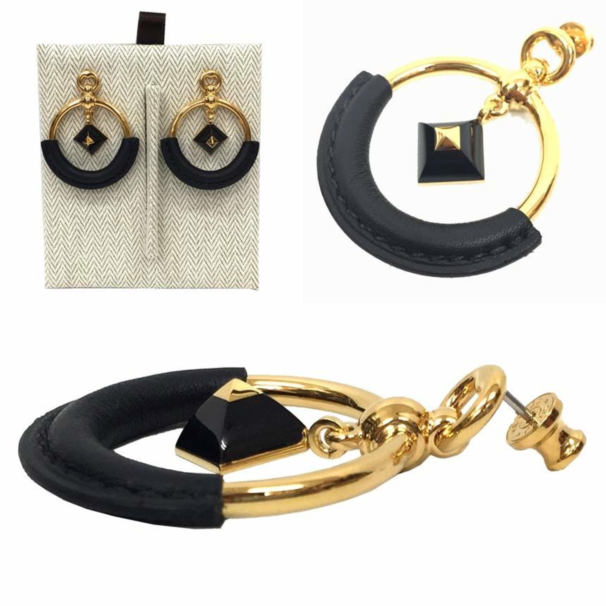 Earrings Metal and Swift Leather