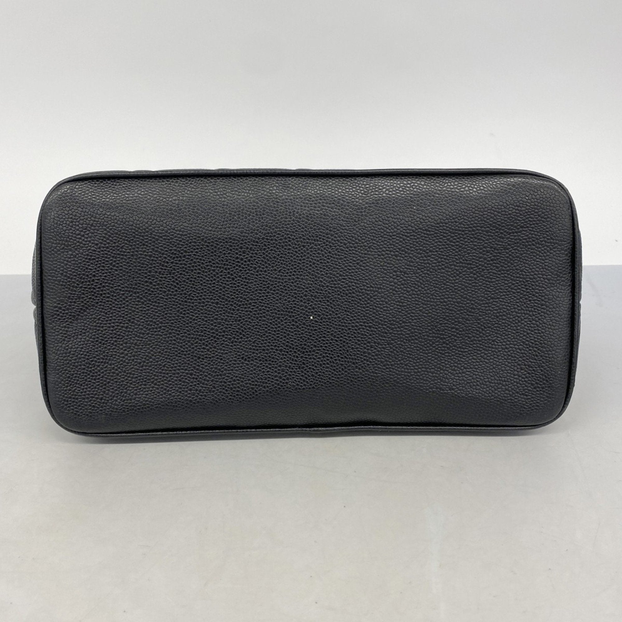 Medallion Tote Quilted Caviar