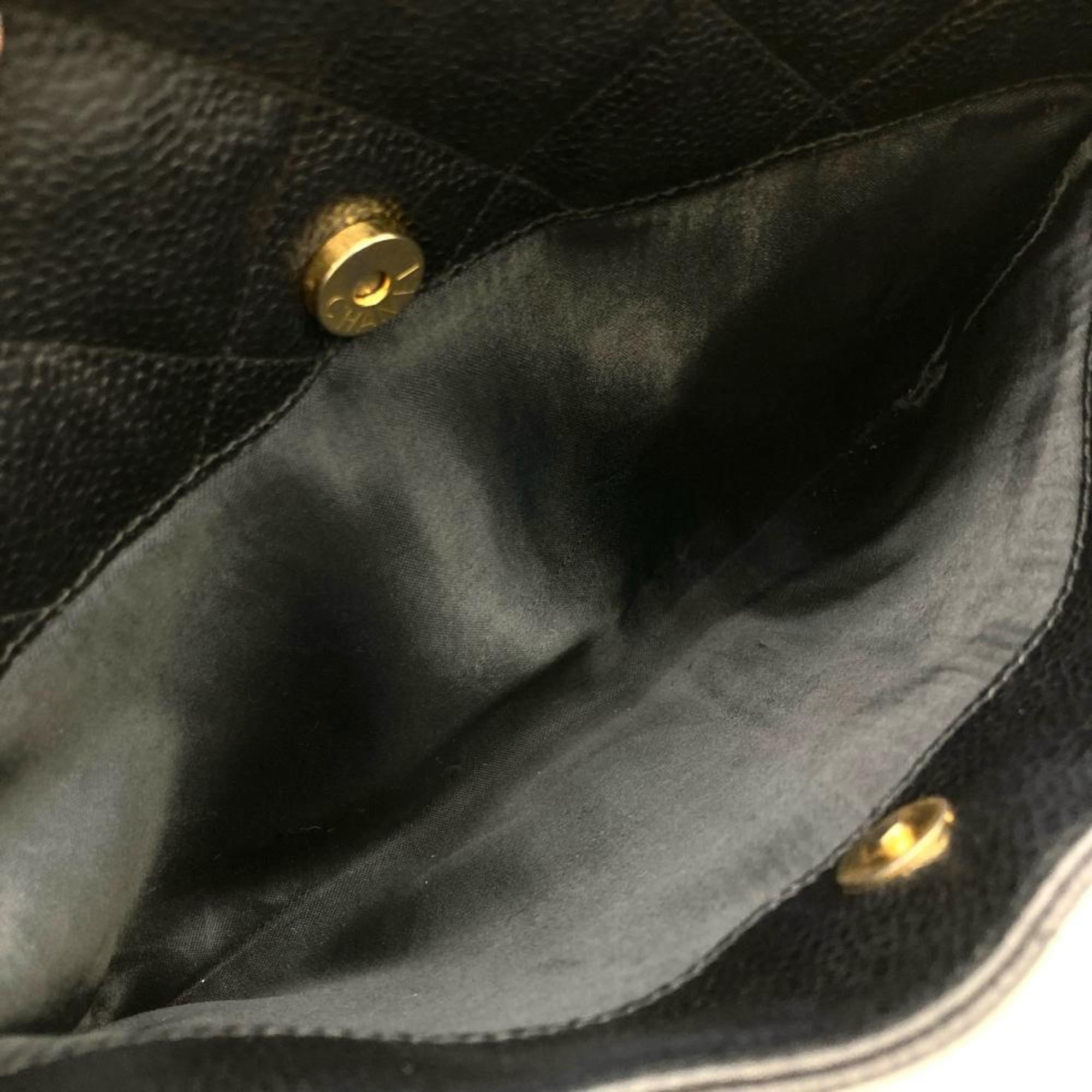 Vintage Diamond CC Camera Shoulder Bag Quilted Caviar Medium