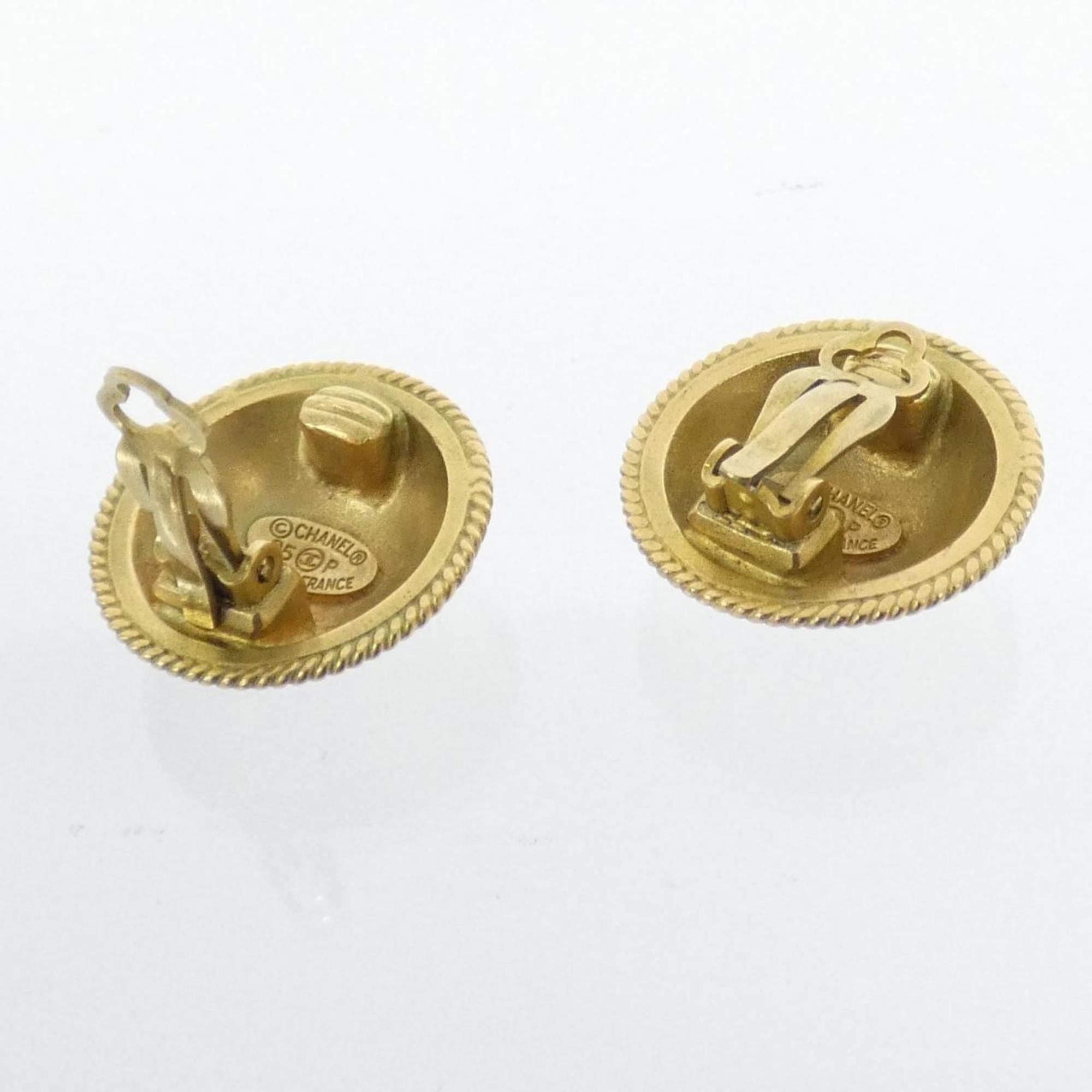 Clip-On Earrings Clip-On Gold-Tone Metal