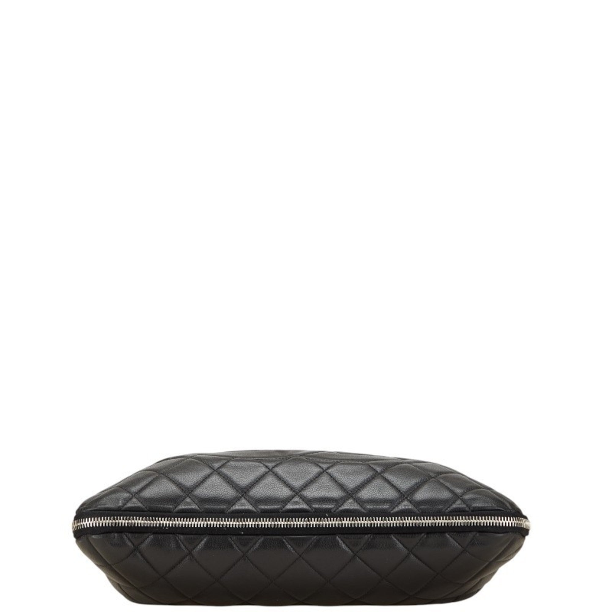 Timeless CC Expandable Tote Quilted Caviar Medium