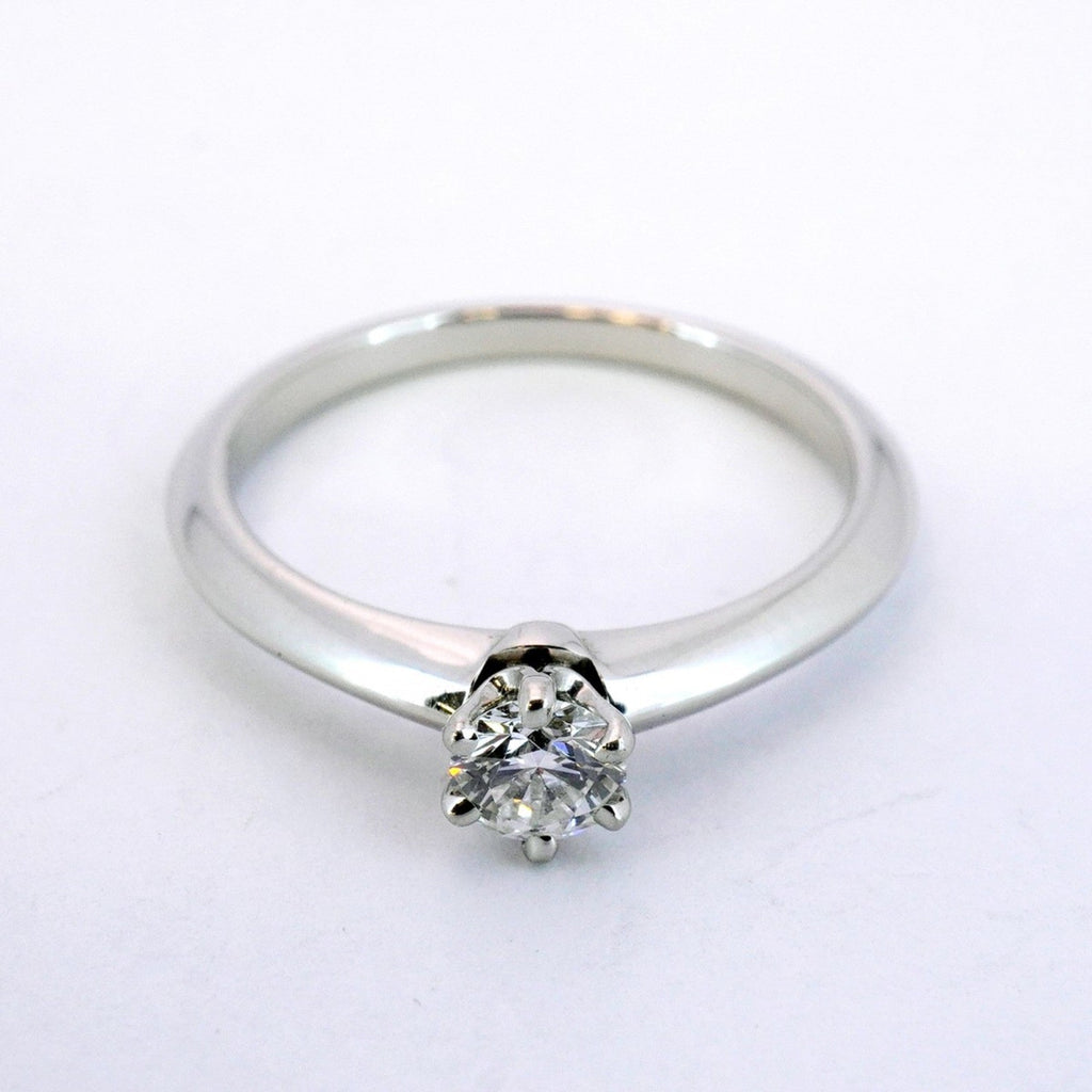 Solitaire Ring Platinum with Diamond