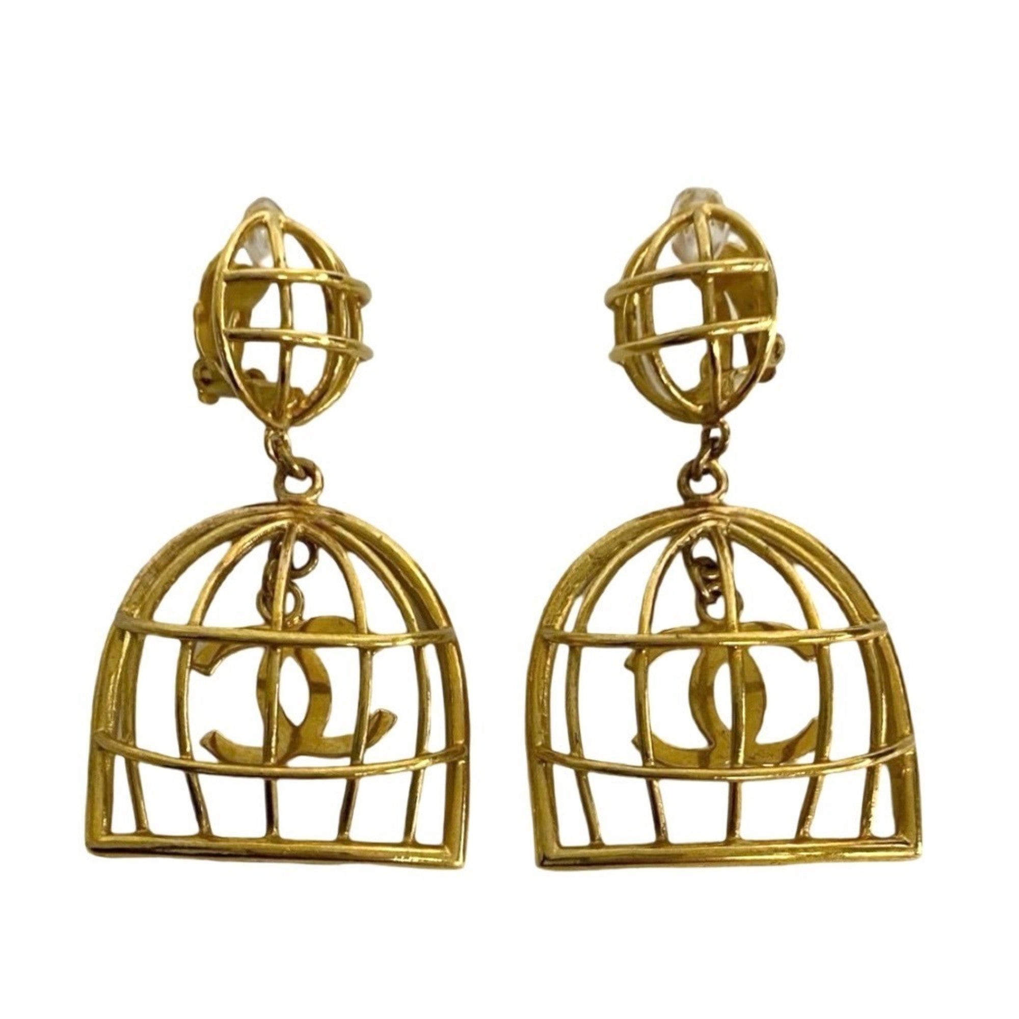 CC Logo Clip-On Earrings Metal Gold-Tone Metal