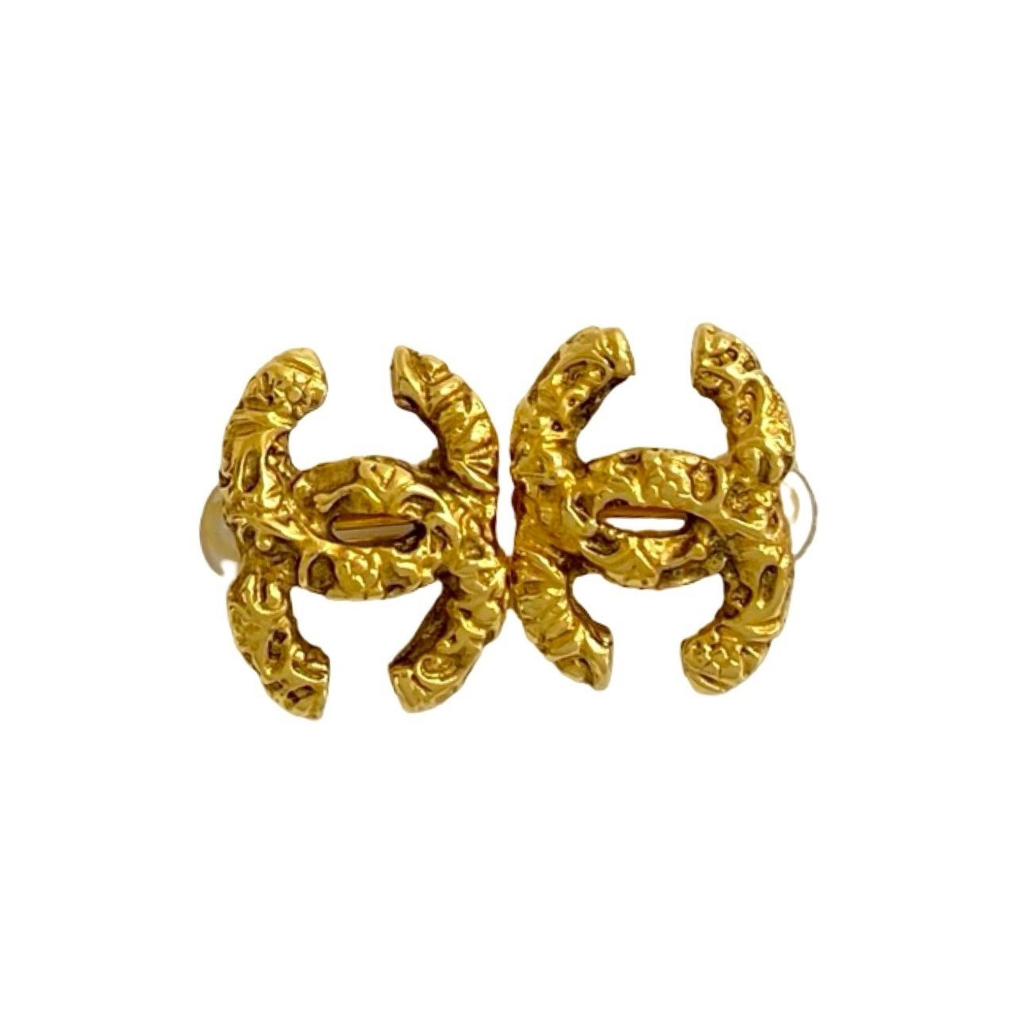 CC Logo Clip-On Earrings Metal Gold-Tone Metal