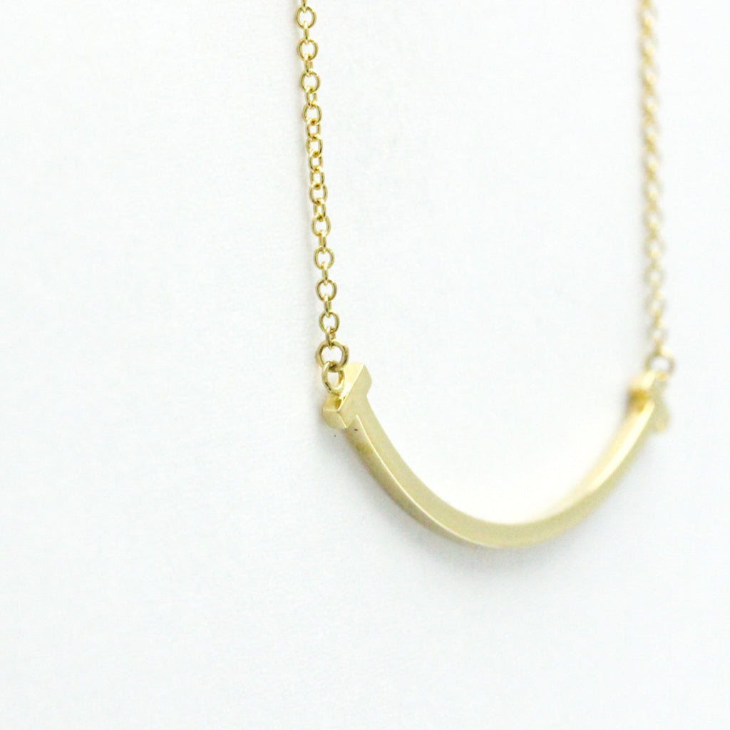 T Smile Pendant Necklace 18K Yellow Gold