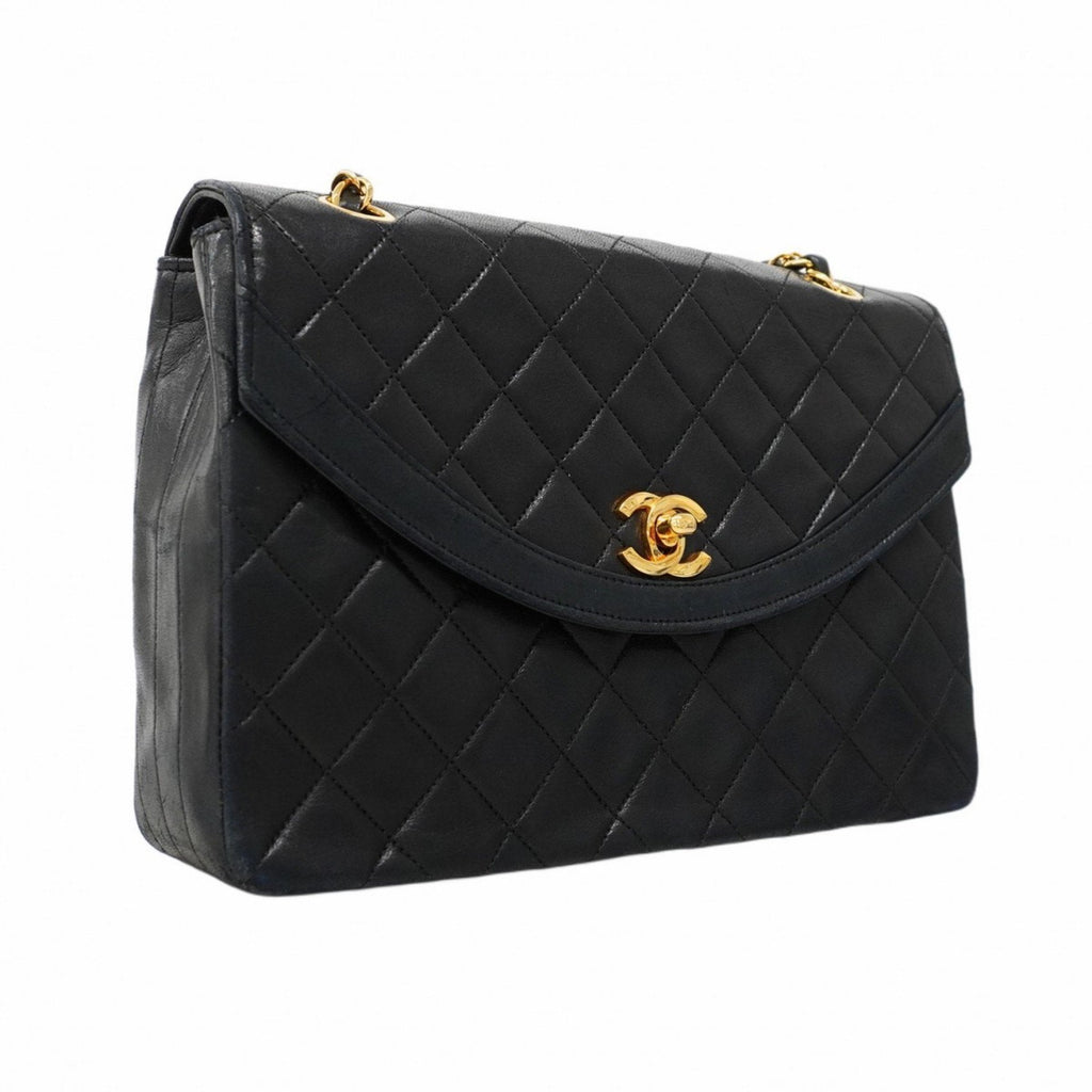 Vintage Round Flap Bag Quilted Lambskin Medium