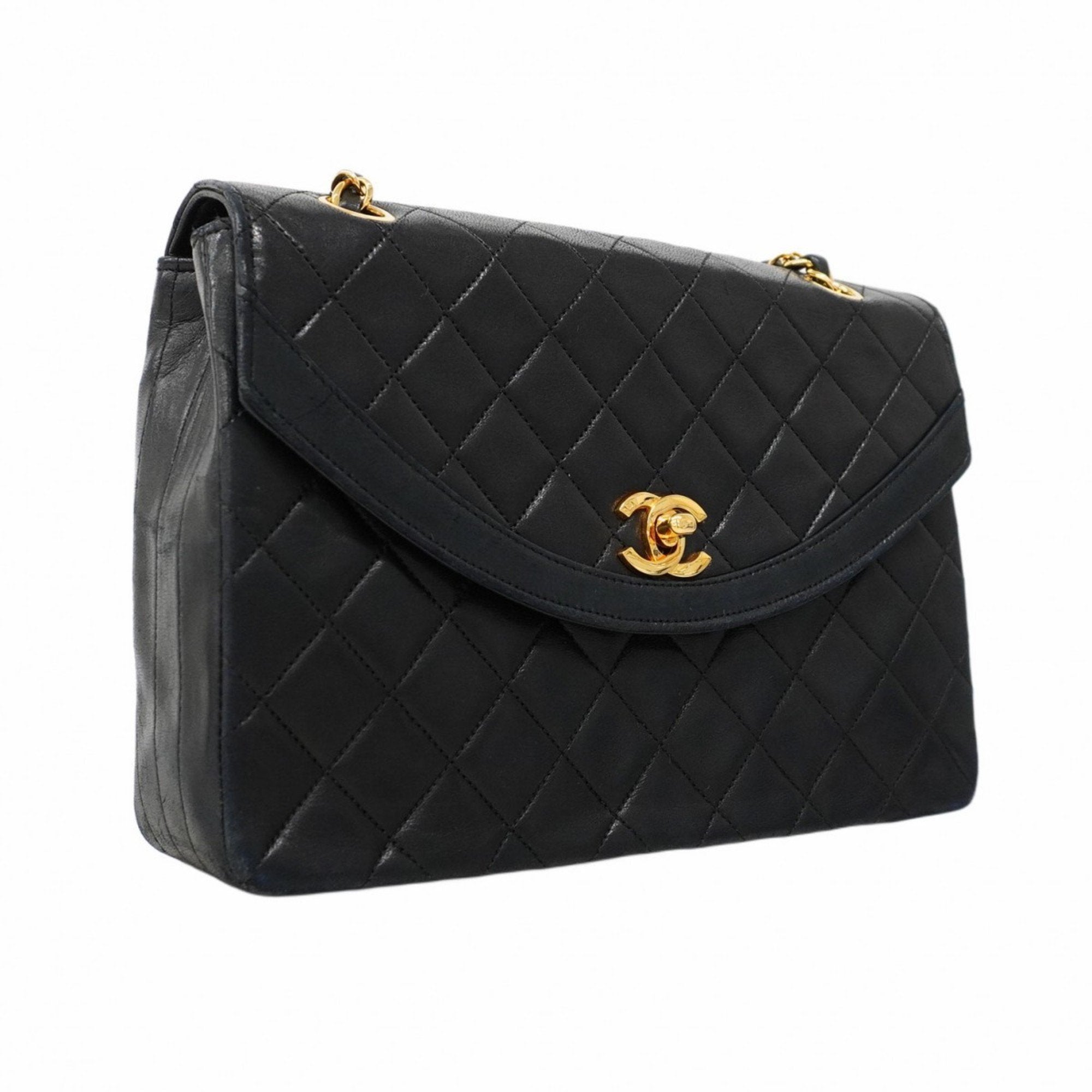 Vintage Round Flap Bag Quilted Lambskin Medium