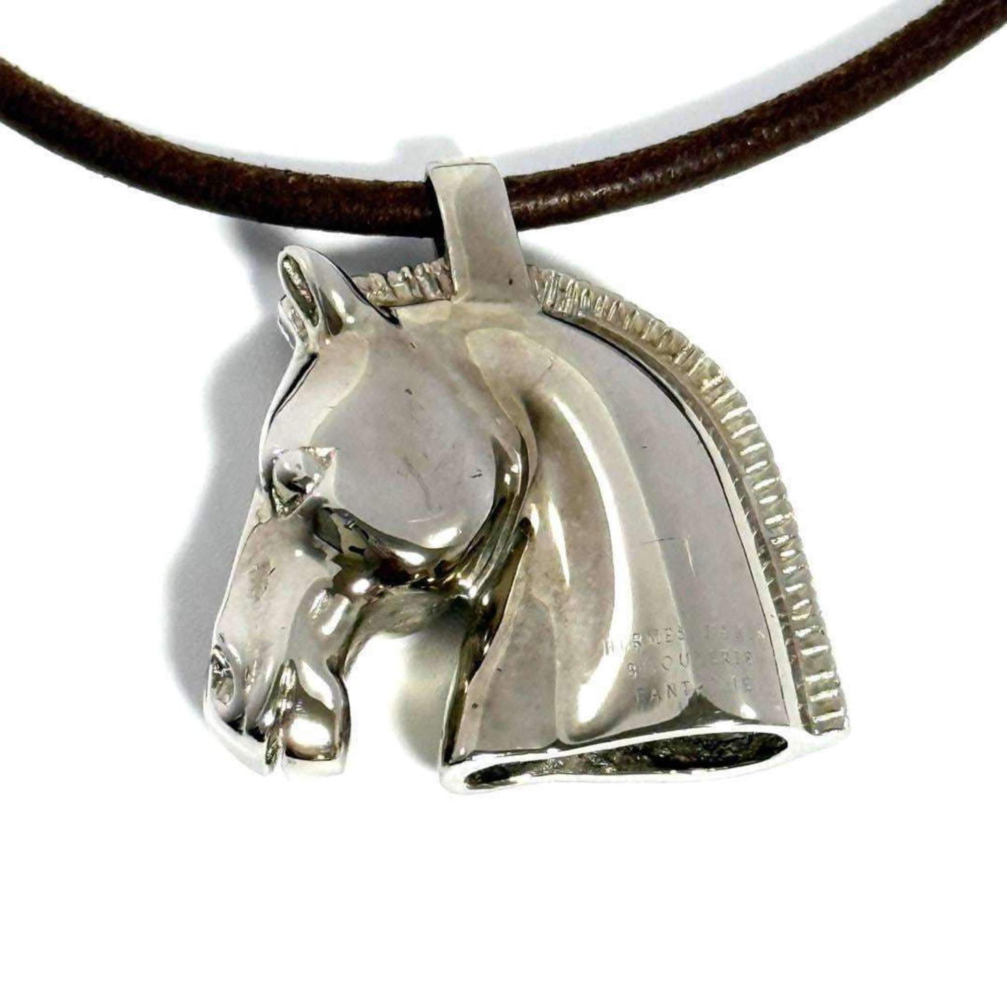 Pendant Necklace Leather and Metal