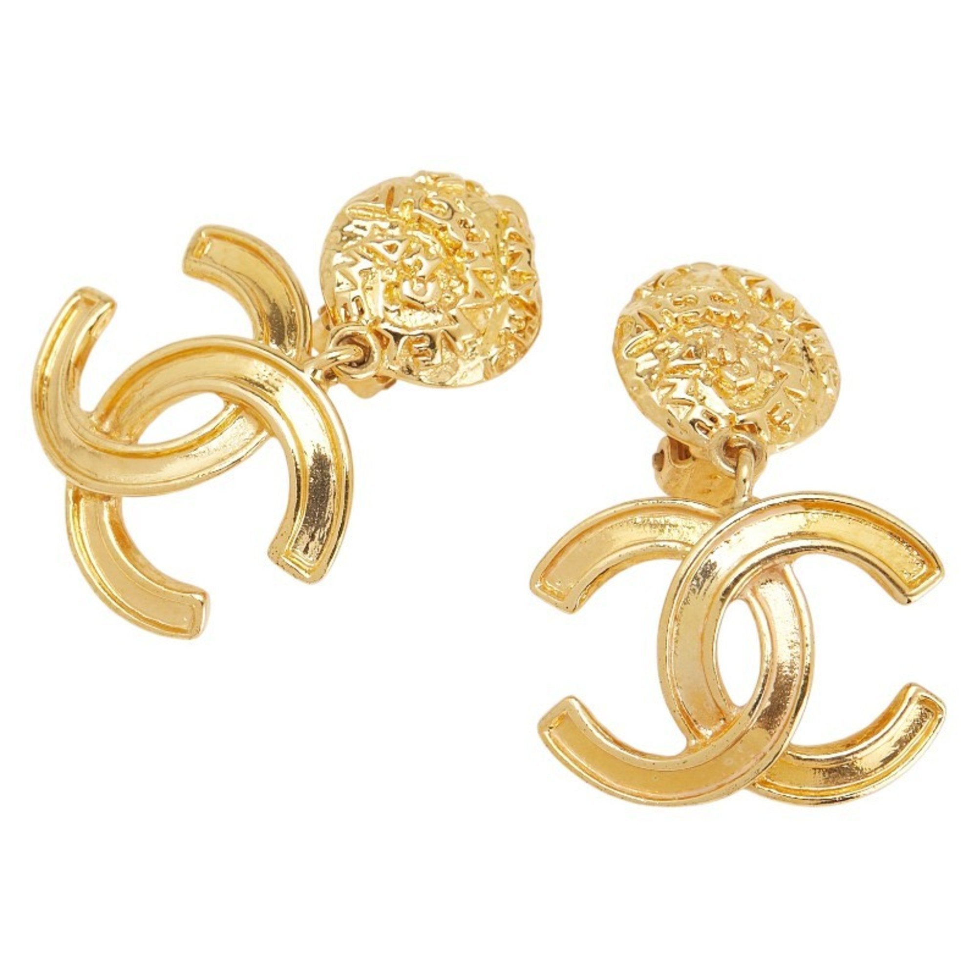 CC Logo Clip-On Earrings Metal Gold-Tone Metal