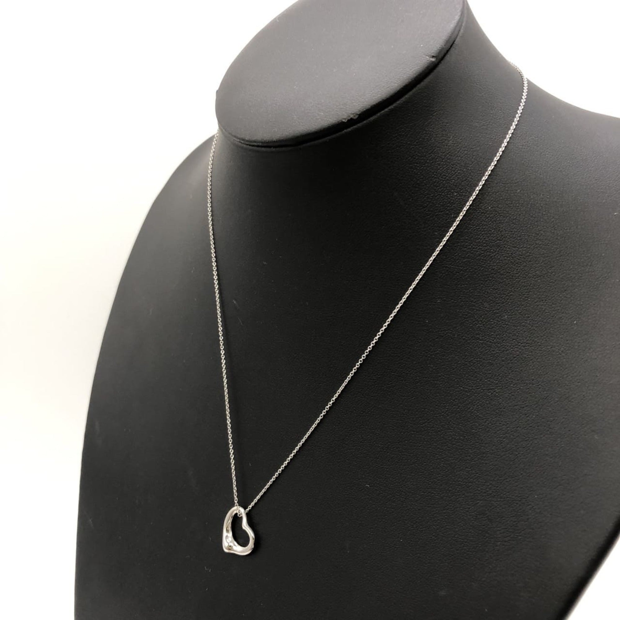 Pendant Necklace Platinum