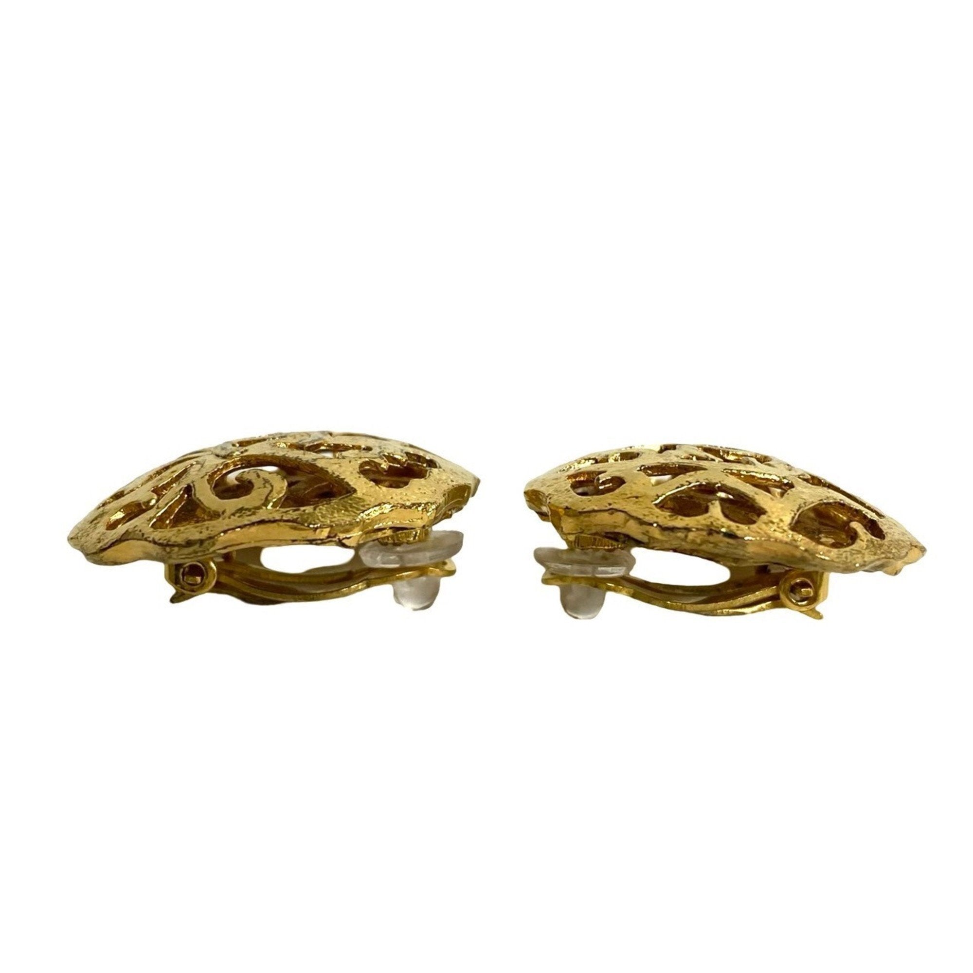 CC Logo Clip-On Earrings Metal Gold-Tone Metal