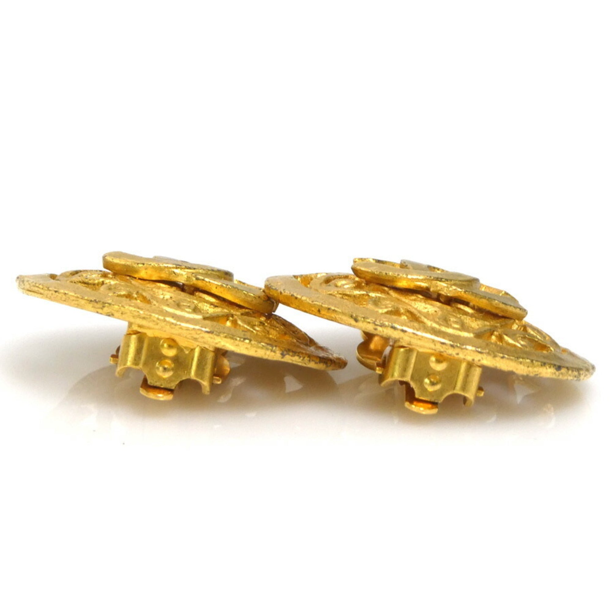 CC Logo Clip-On Earrings Gold-Tone Metal Gold-Tone Metal