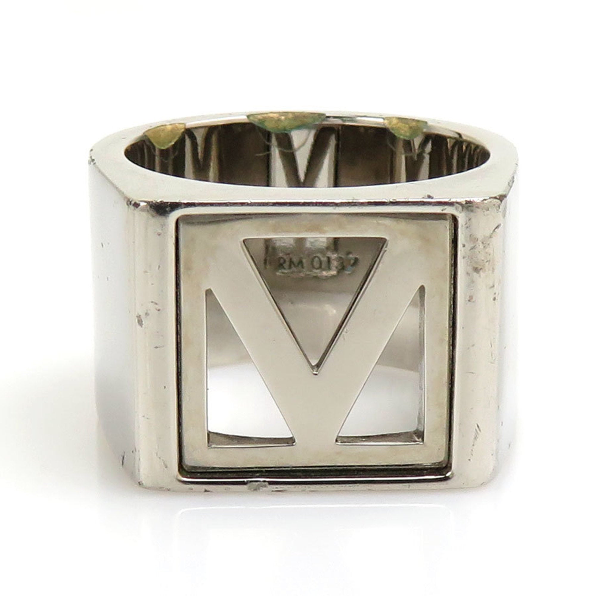 Chivalier V Square Ring Metal Silver