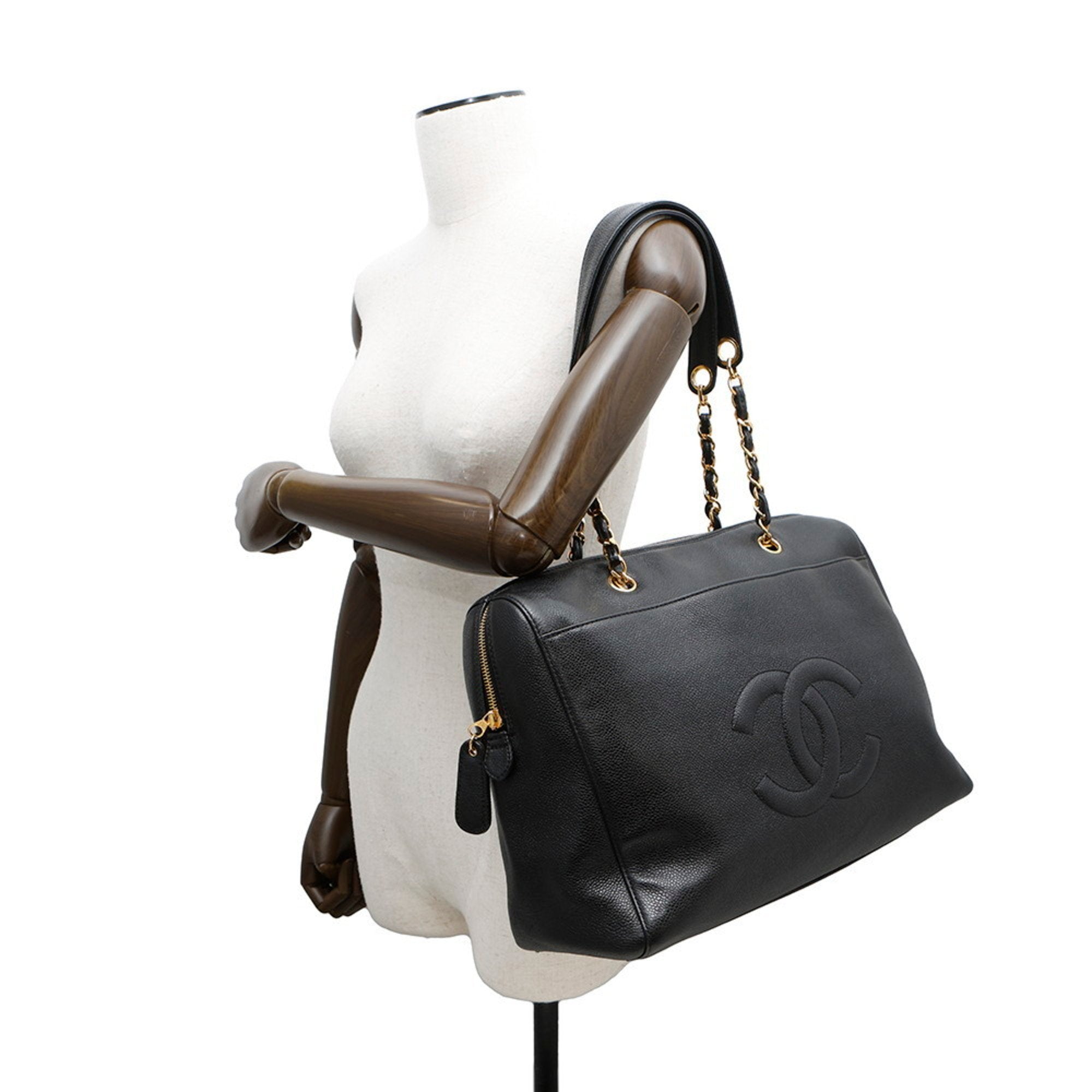 Vintage Timeless Zip Tote Caviar Medium