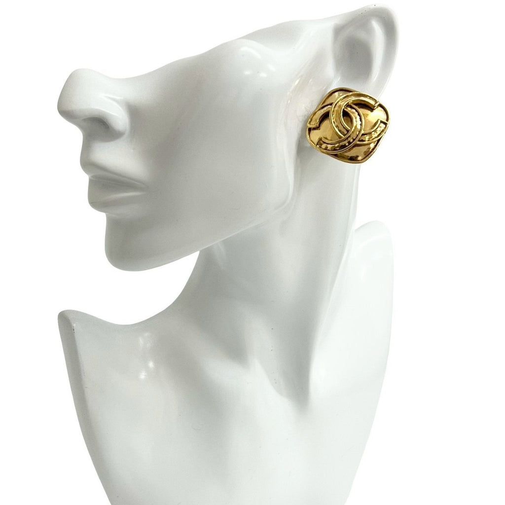 CC Logo Clip-On Earrings Metal Gold-Tone Metal